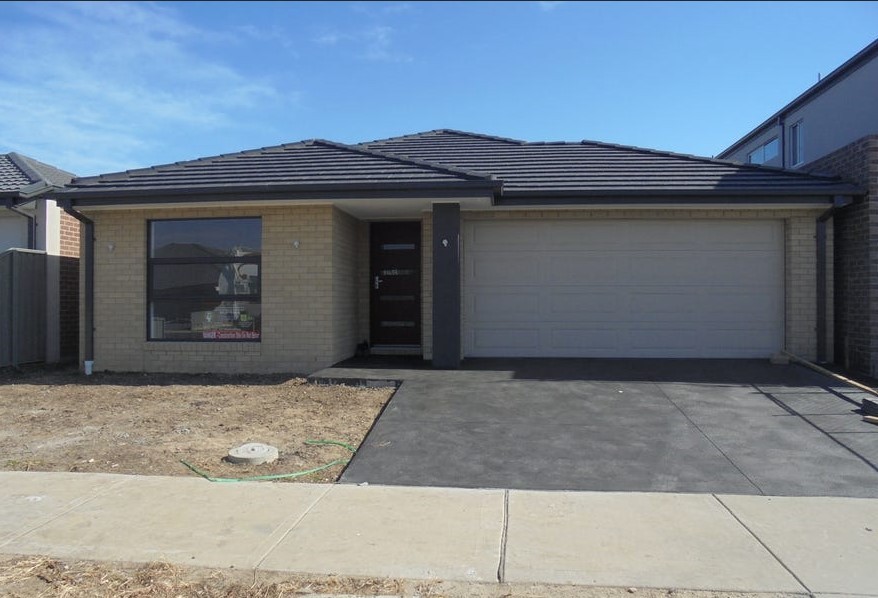 14 Boonwurrung Street, Cranbourne East, VIC 3977 - Thumbnail 2 - 10/10/2025