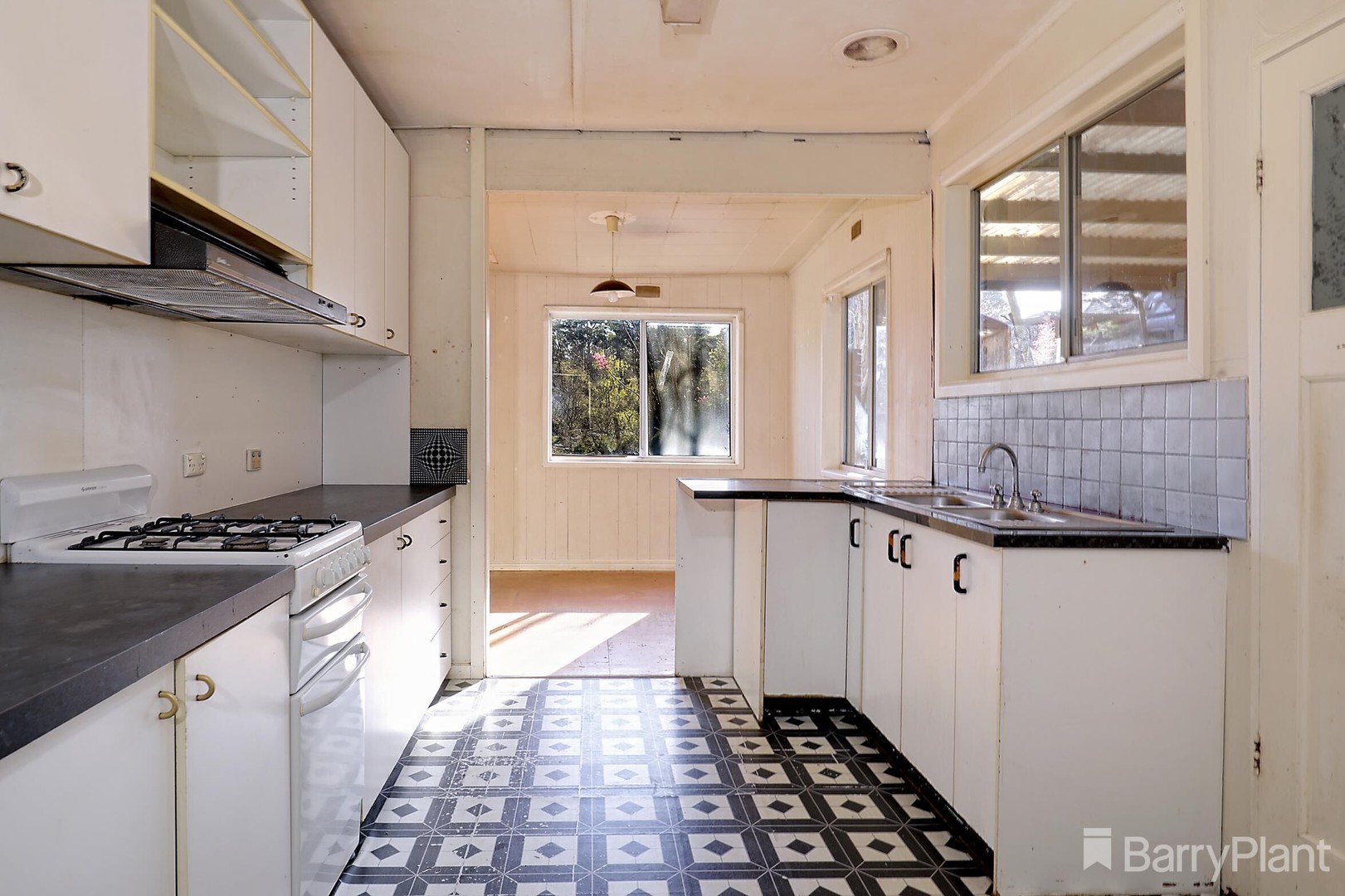 14 Boundary Road West, Emerald, VIC 3782, Emerald - Thumbnail 3