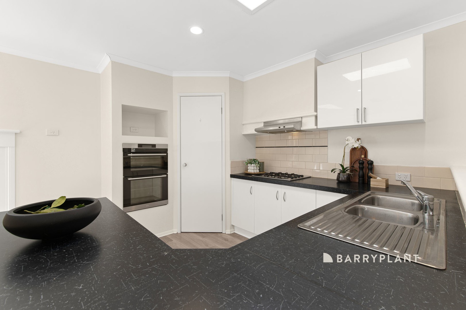 14 Brookfield Court, Berwick, VIC 3806, Berwick - Thumbnail 8