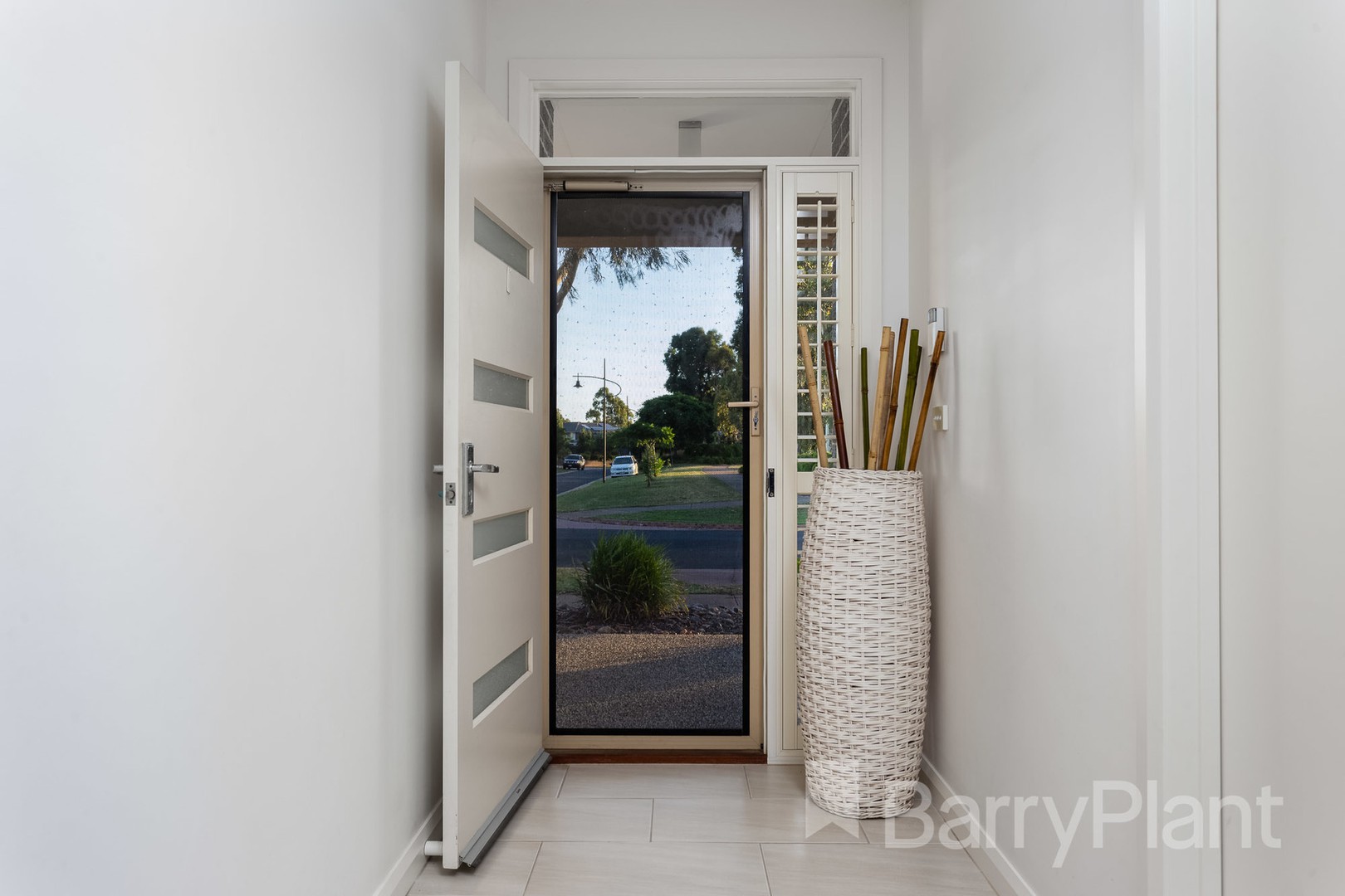 14 Brownlow Drive, Point Cook, VIC 3030, Point Cook - Thumbnail 3