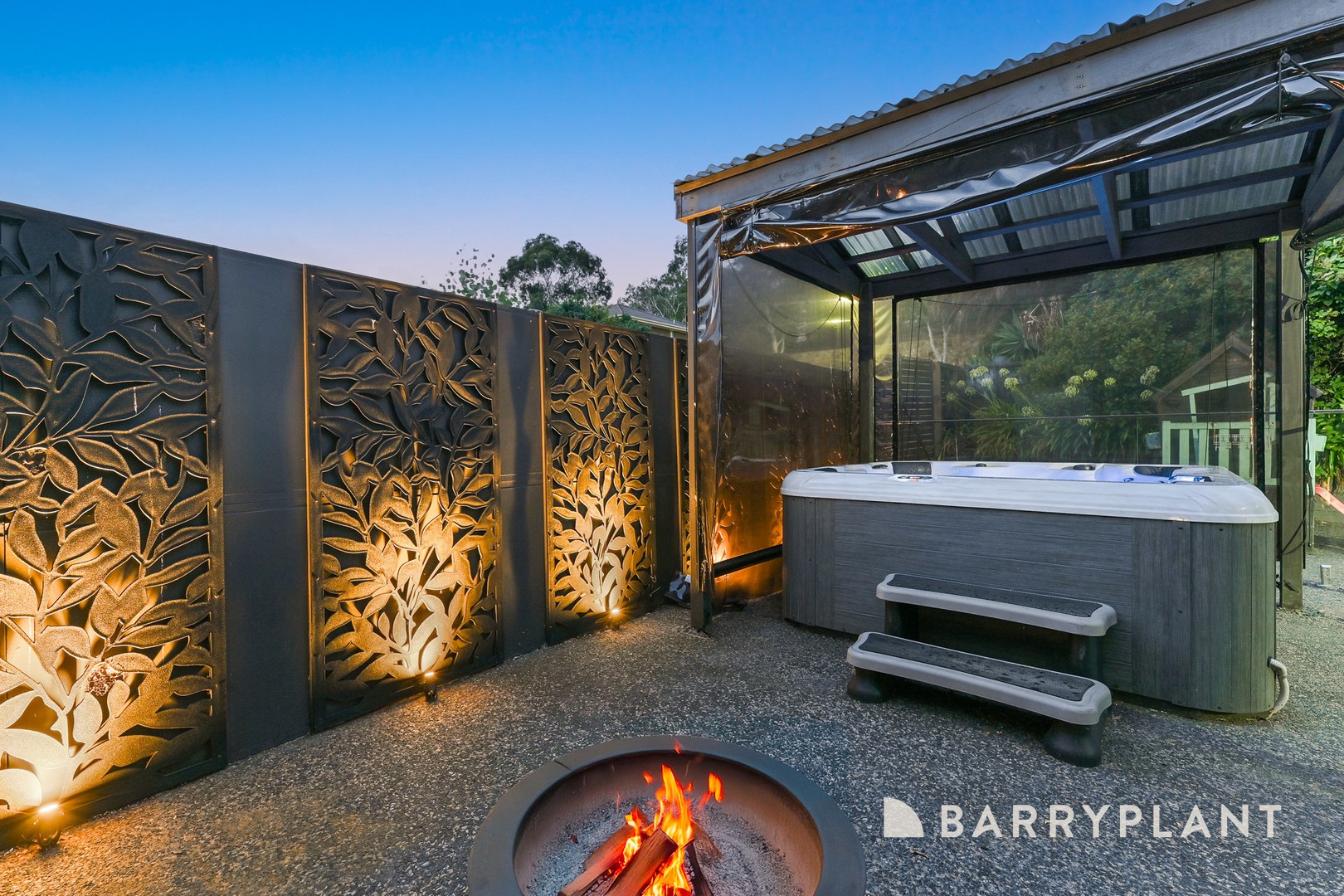 14 Bushlark Court, Berwick, VIC 3806 - Thumbnail 2 - 05/02/2025