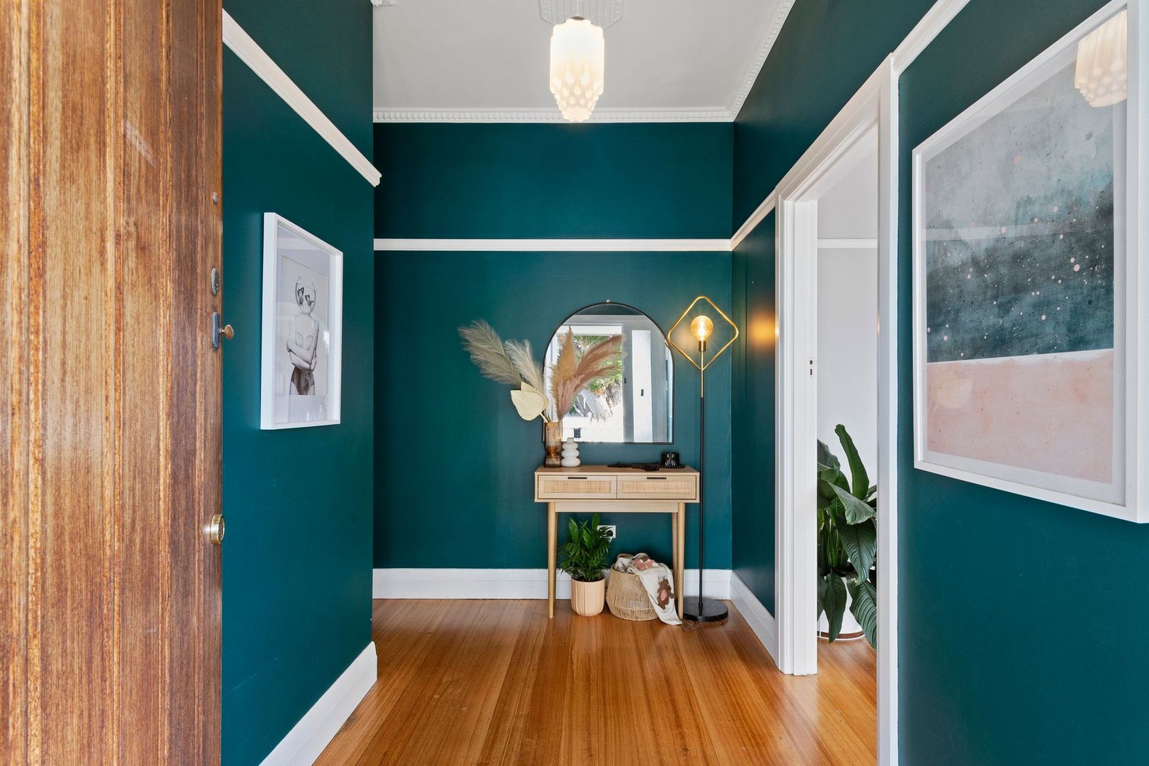 14 Cairns Avenue, Newtown, VIC 3220 - Thumbnail 2 - 13/10/2025