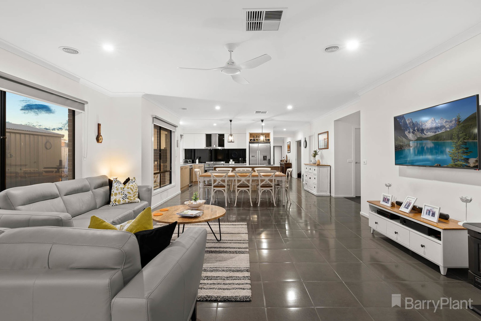 14 Camellia Drive, Bunyip, VIC 3815, Bunyip - Thumbnail 2
