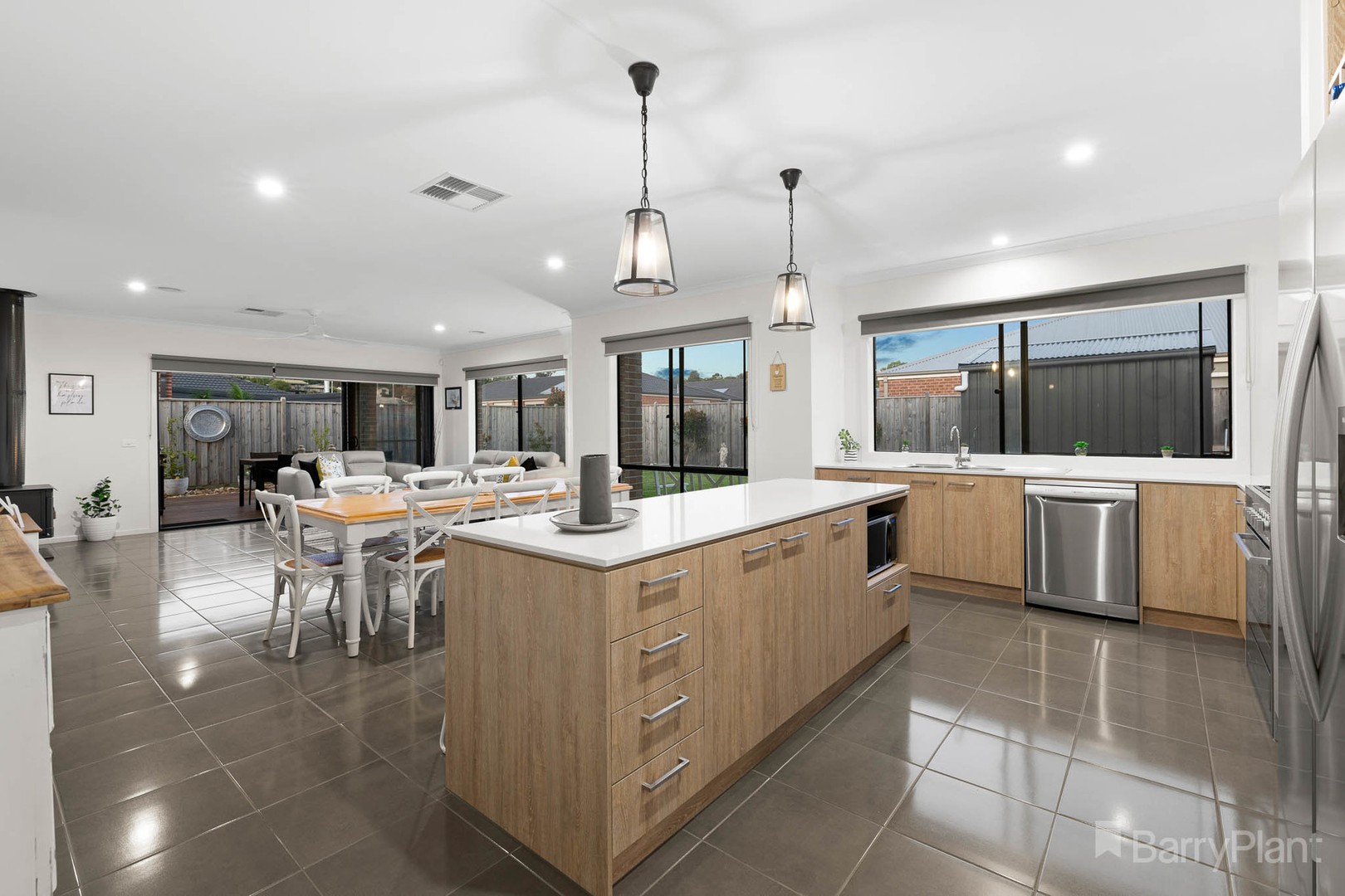 14 Camellia Drive, Bunyip, VIC 3815, Bunyip - Thumbnail 3