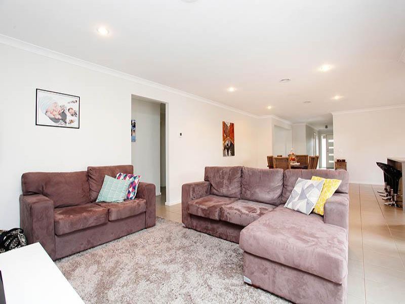 14 Canopus Crescent, Lara, VIC 3212, Lara - Thumbnail 4