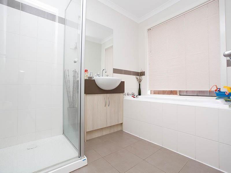 14 Canopus Crescent, Lara, VIC 3212, Lara - Thumbnail 5