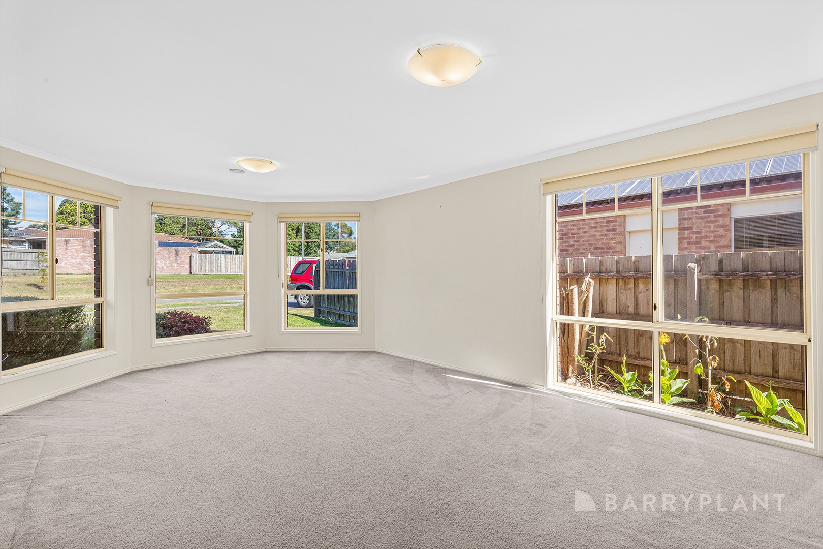 14 Canterbury Close, Narre Warren, VIC 3805, Narre Warren - Thumbnail 4