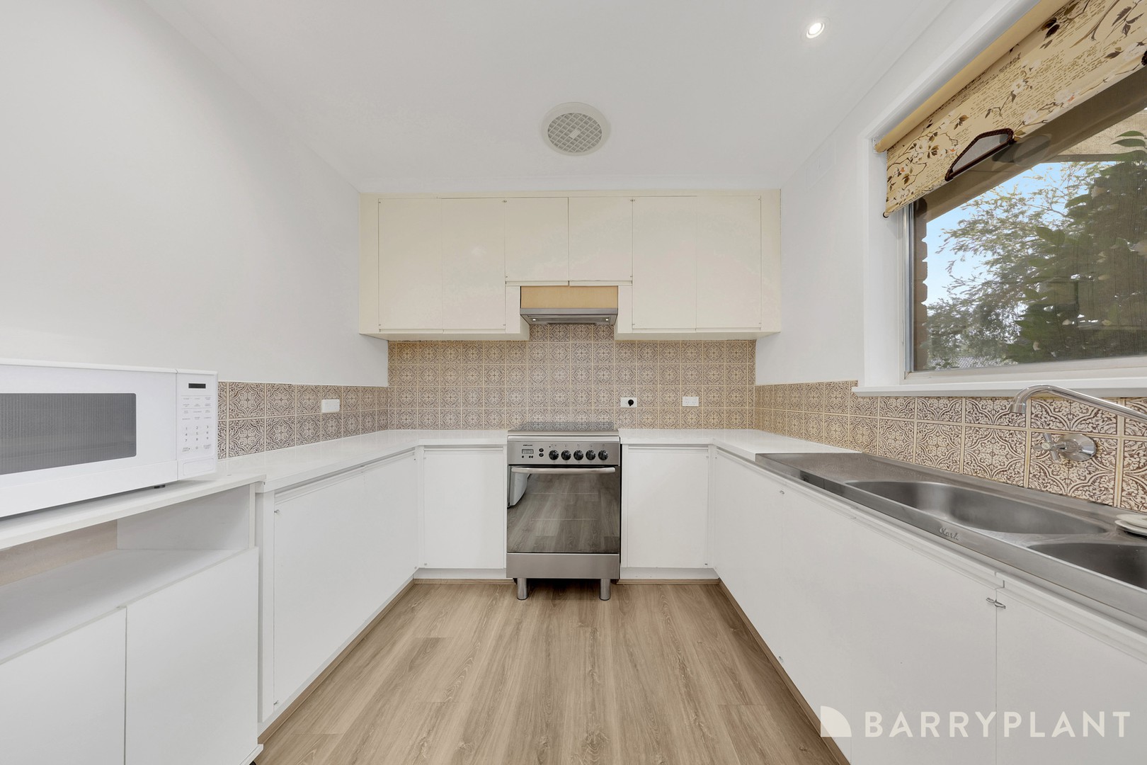14 Carbine Court, Mill Park, VIC 3082, Mill Park - Thumbnail 3