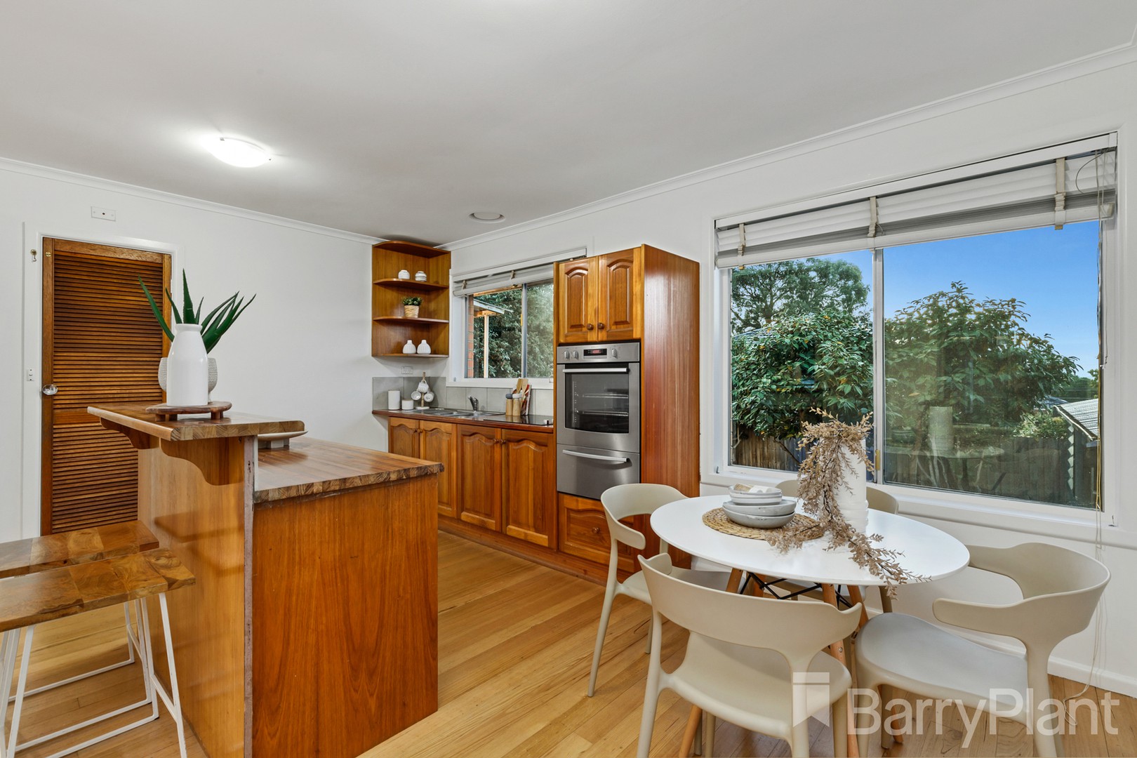 14 Carolyn Crescent, Bundoora, VIC 3083, Bundoora - Thumbnail 3