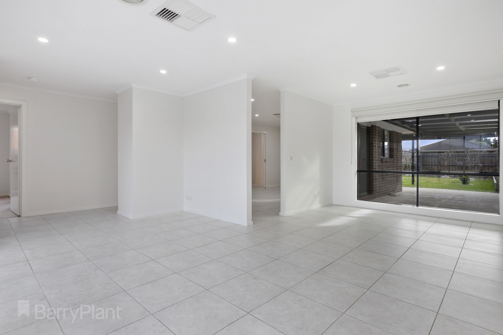 14 Carruthers Court, Altona Meadows, VIC 3028, Altona Meadows - Thumbnail 4
