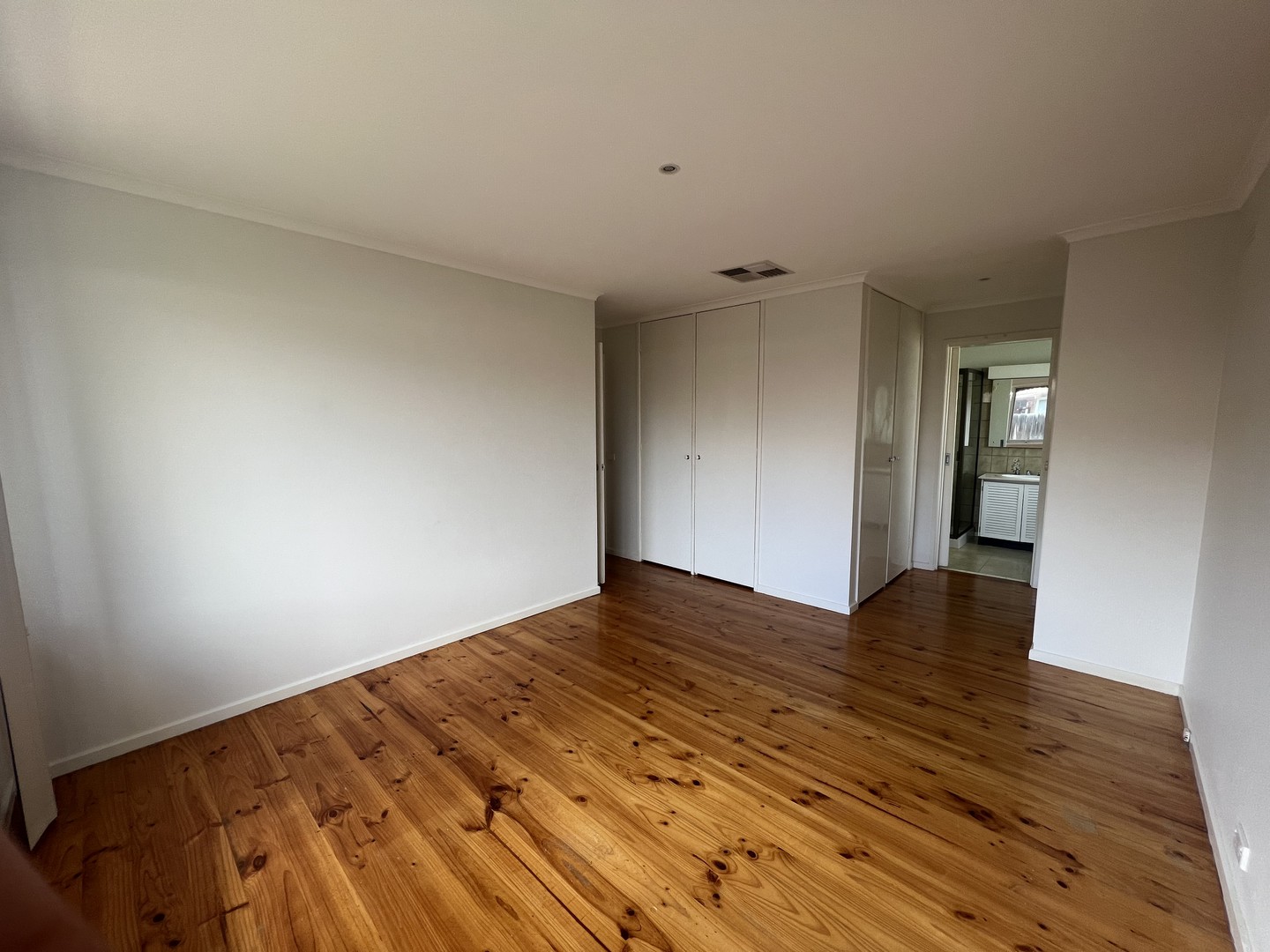 14 Cassandra Drive, Gladstone Park, VIC 3043, Gladstone Park - Thumbnail 5