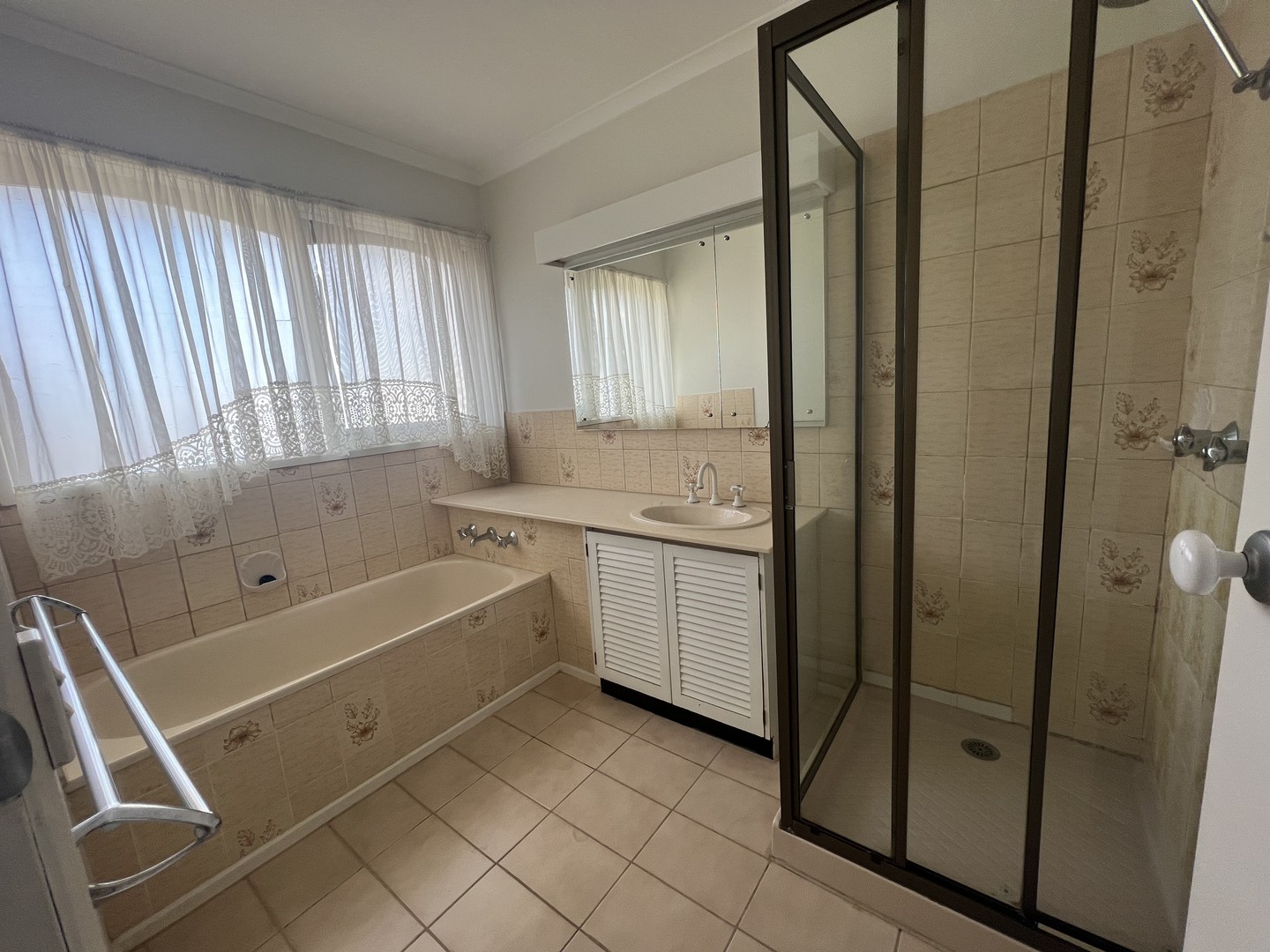 14 Cassandra Drive, Gladstone Park, VIC 3043, Gladstone Park - Thumbnail 6