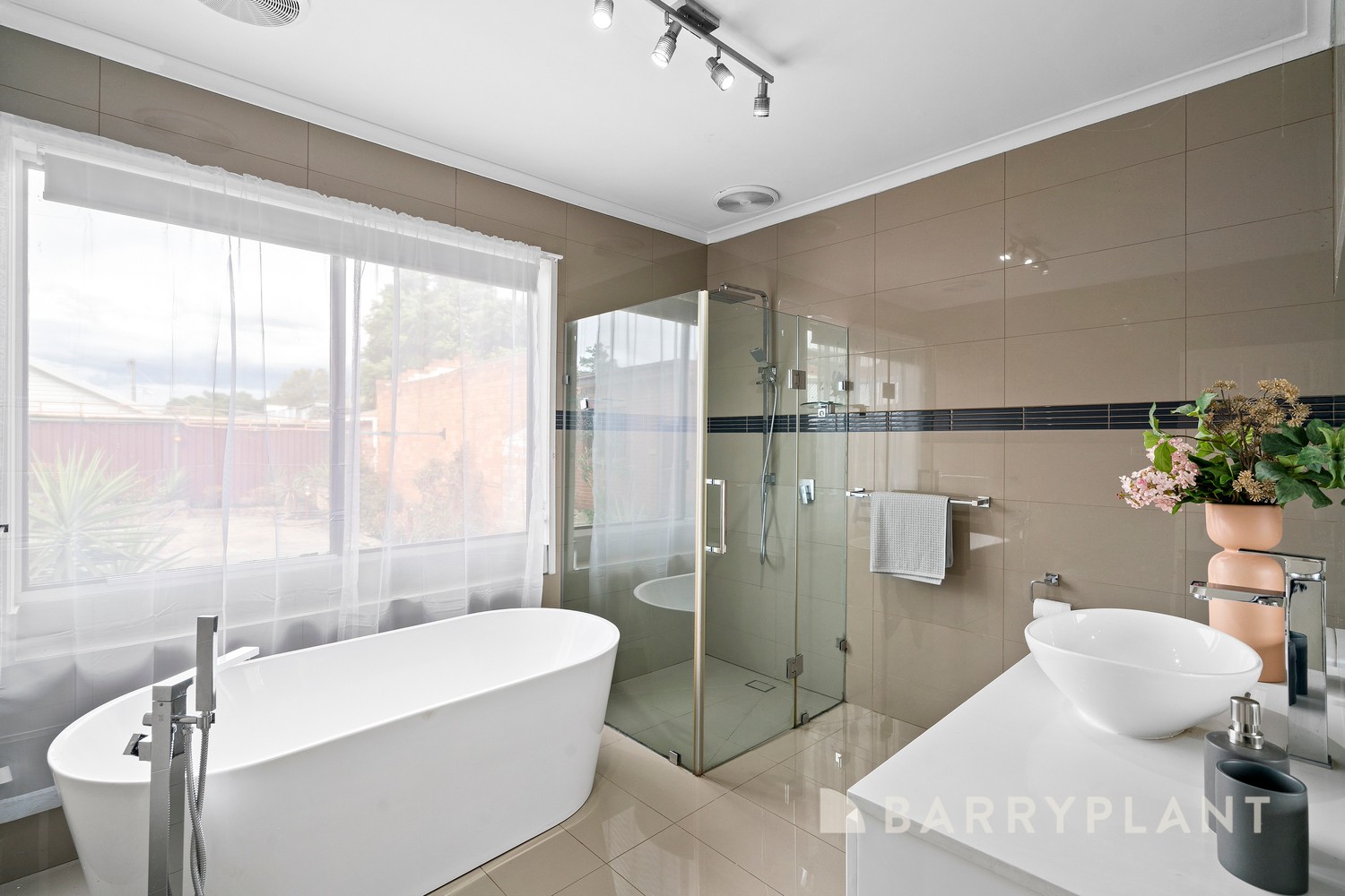 14 Chatsworth Avenue, Ardeer, VIC 3022, Ardeer - Thumbnail 8