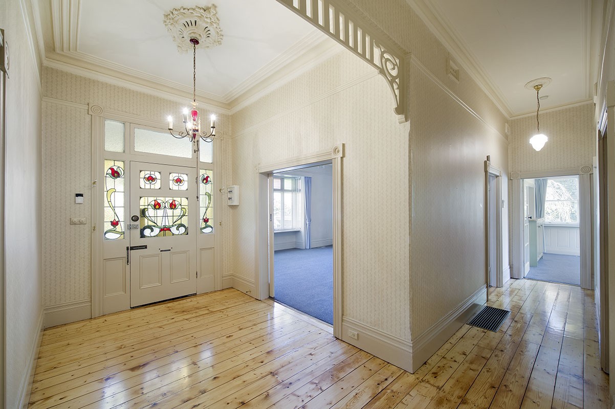 14 Chaucer Crescent, Canterbury, VIC 3126 - Thumbnail 2 - 28/06/2024