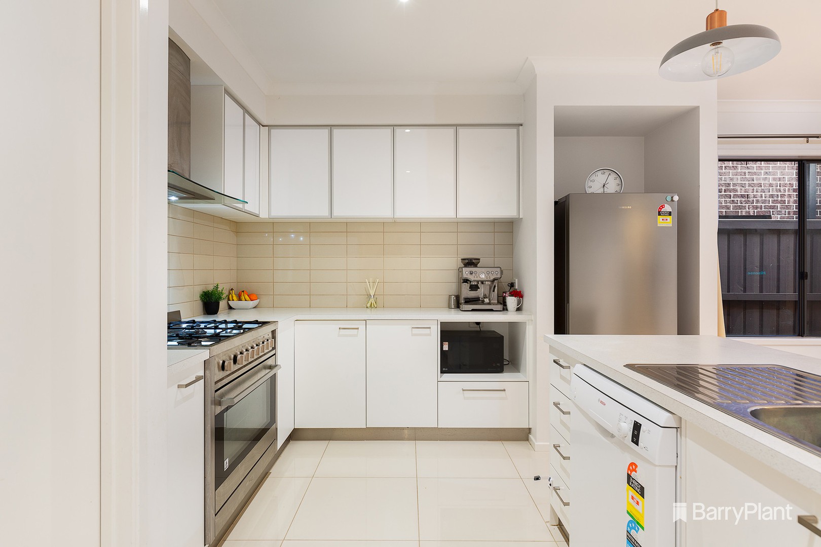 14 Cherryfield Drive, Keysborough, VIC 3173, Keysborough - Thumbnail 3