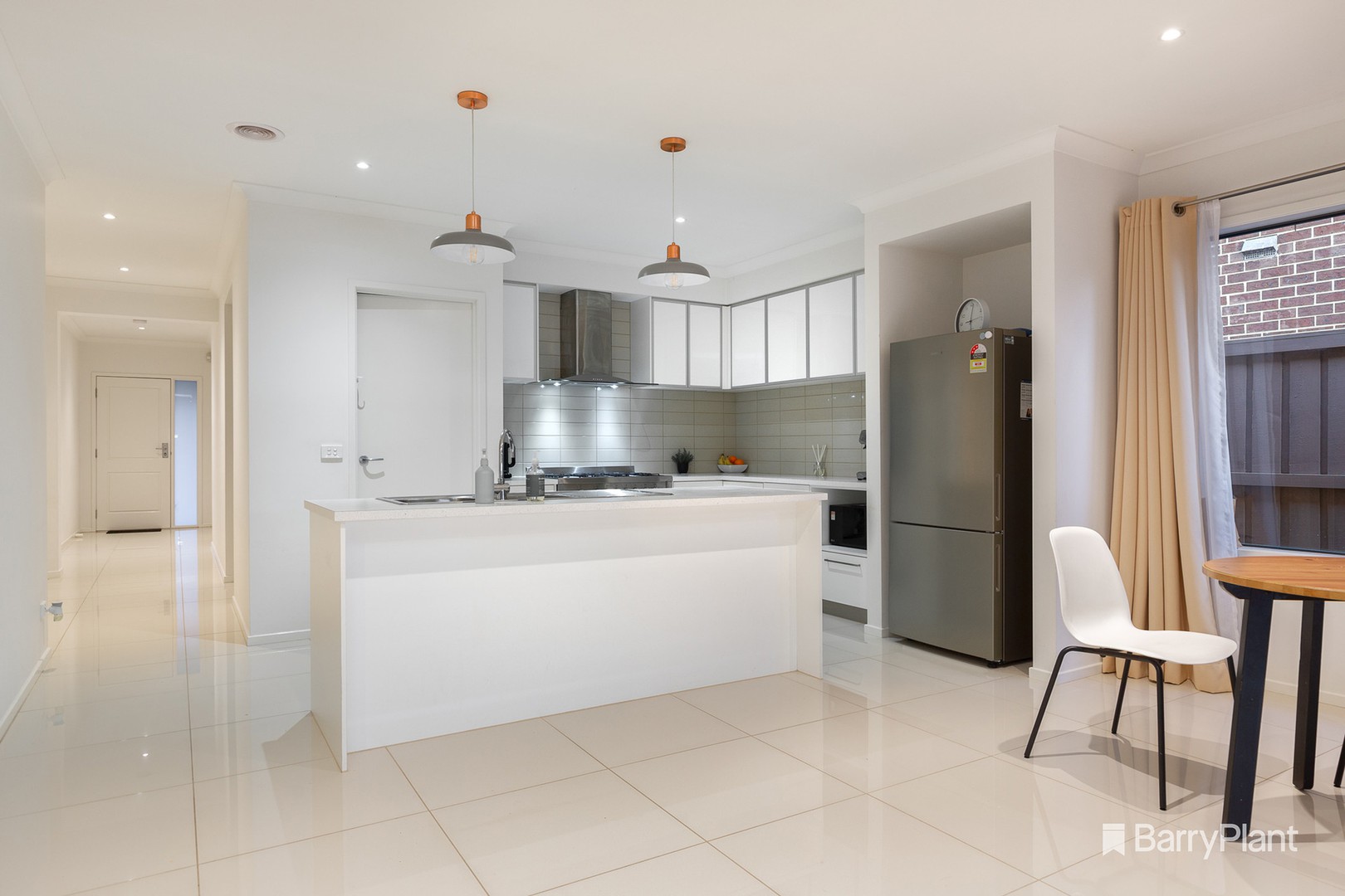 14 Cherryfield Drive, Keysborough, VIC 3173, Keysborough - Thumbnail 4