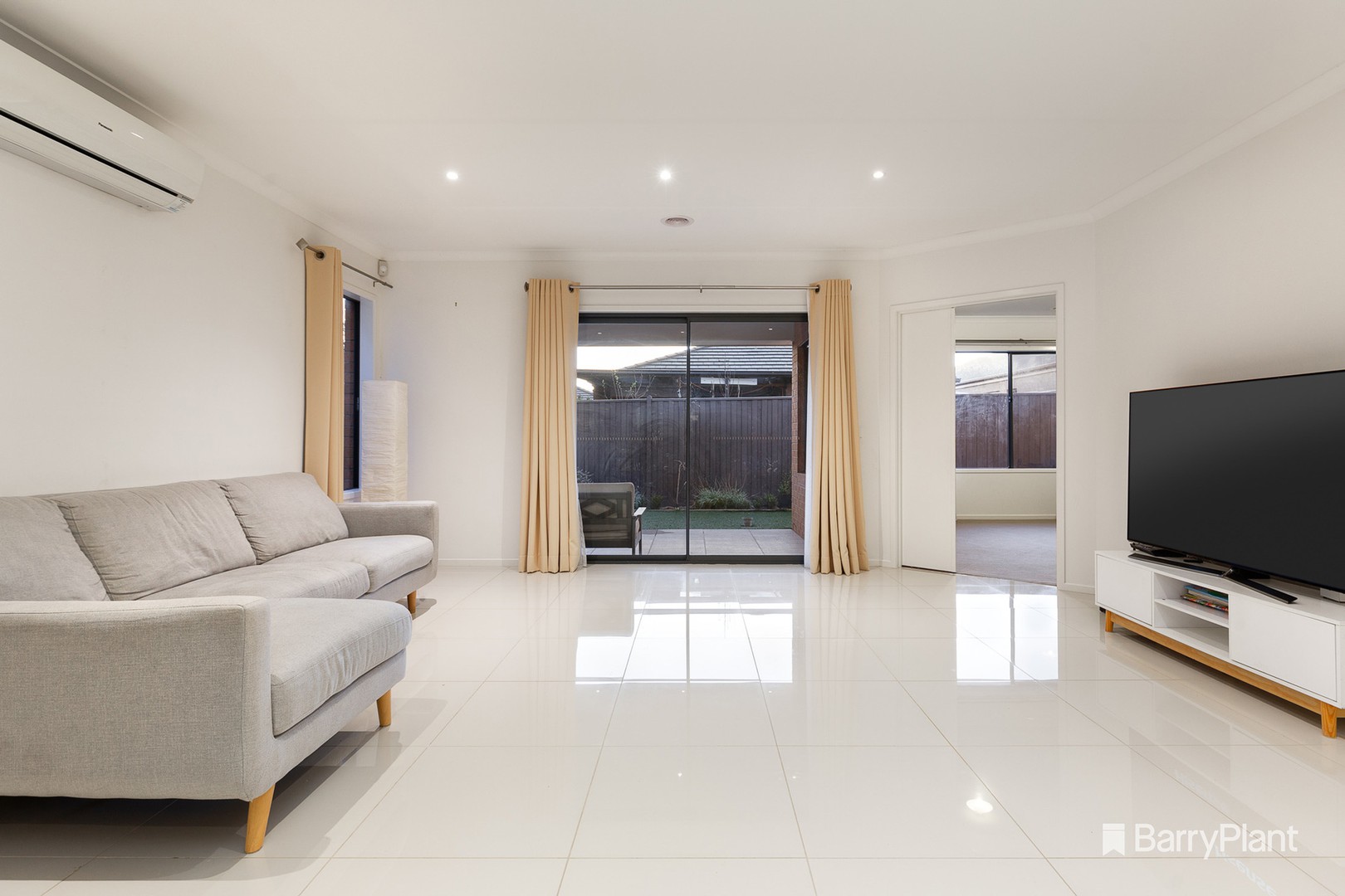 14 Cherryfield Drive, Keysborough, VIC 3173, Keysborough - Thumbnail 5