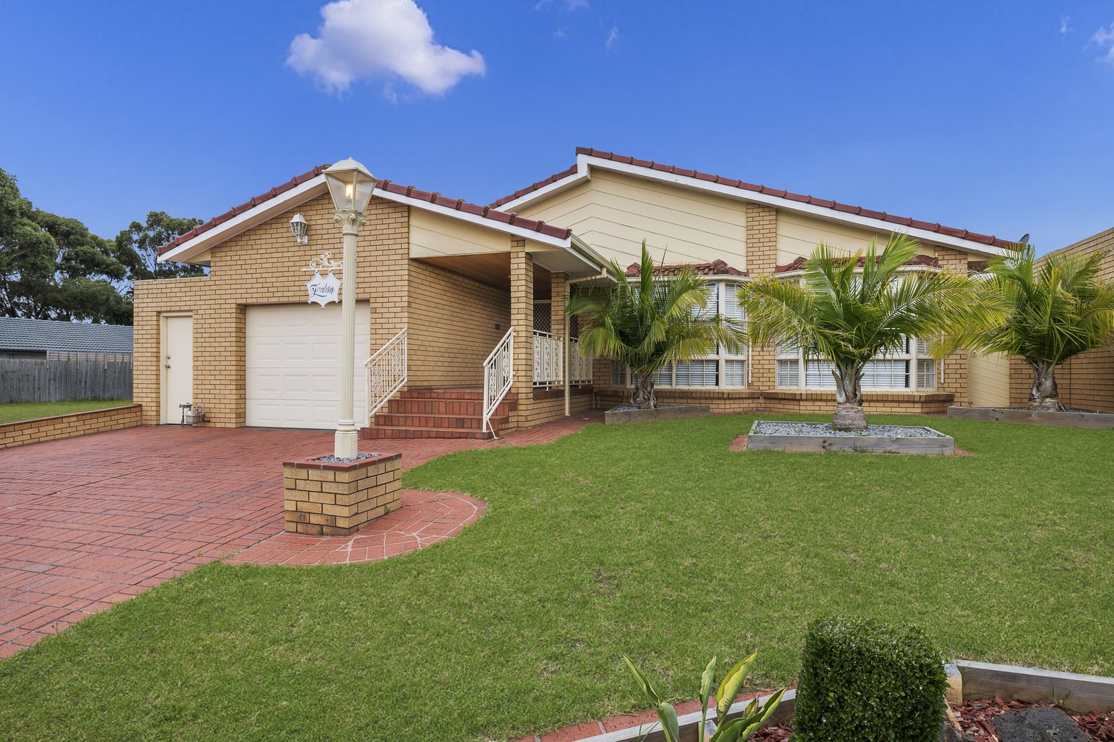 14 Chichester Drive, Taylors Lakes, VIC 3038, Taylors Lakes - Thumbnail 2