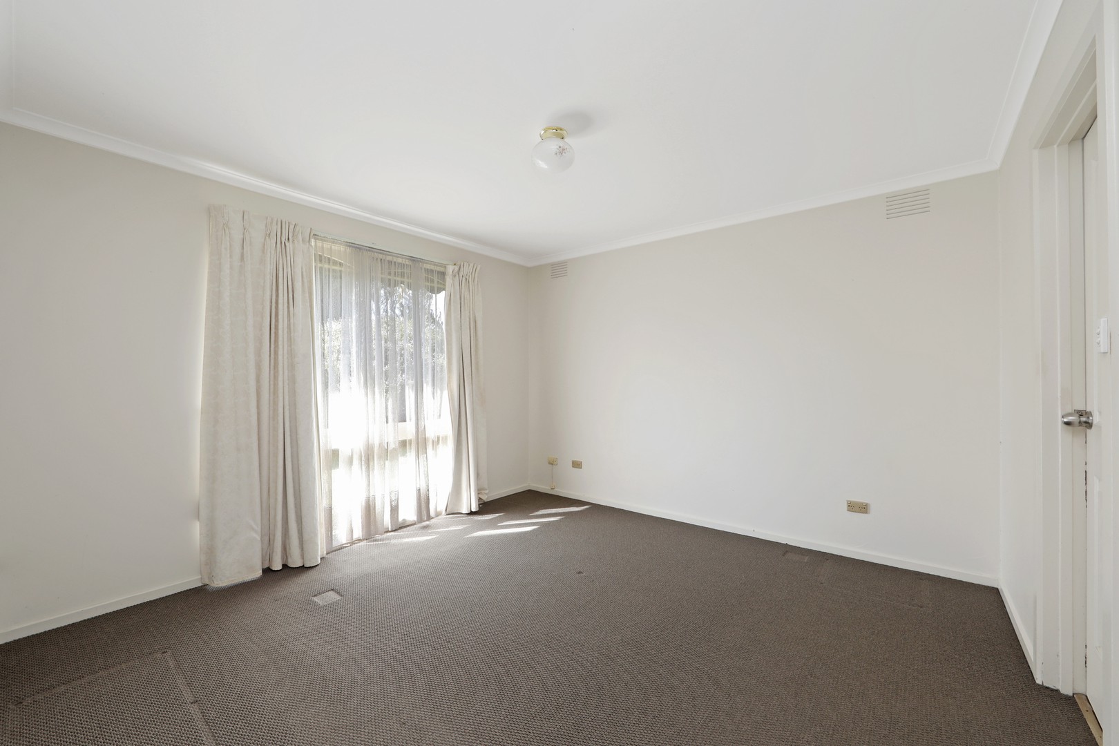 14 Chirnside Road, Berwick, VIC 3806, Berwick - Thumbnail 6