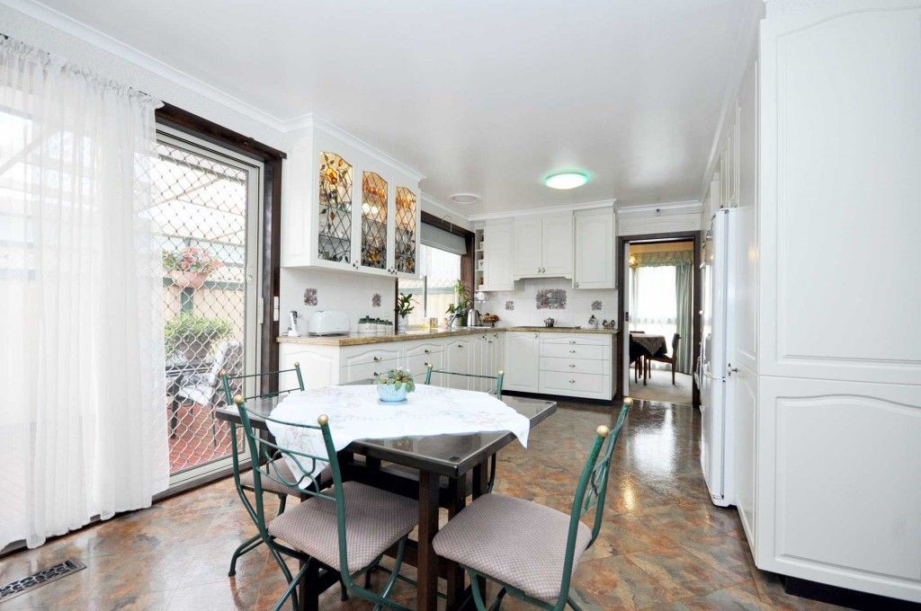 14 Churchill  Avenue, Tullamarine, VIC 3043, Tullamarine - Thumbnail 2