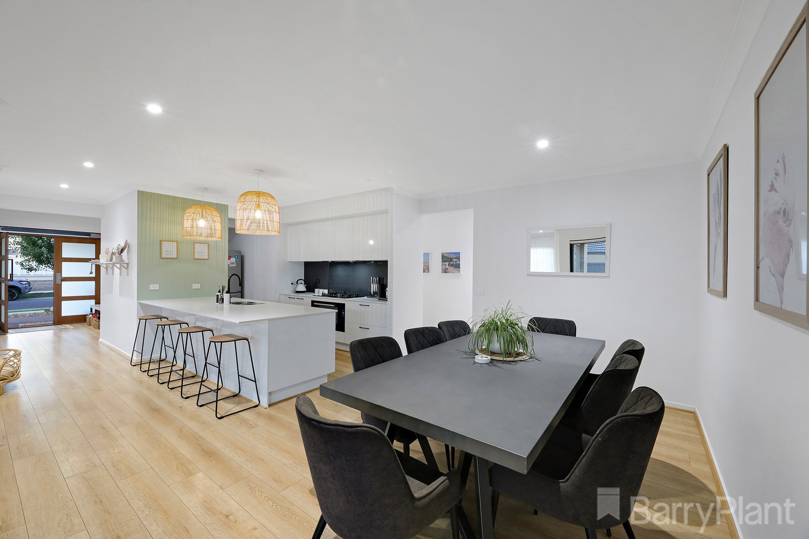 14 Cinnamon Street, Drouin, VIC 3818, Drouin - Thumbnail 5