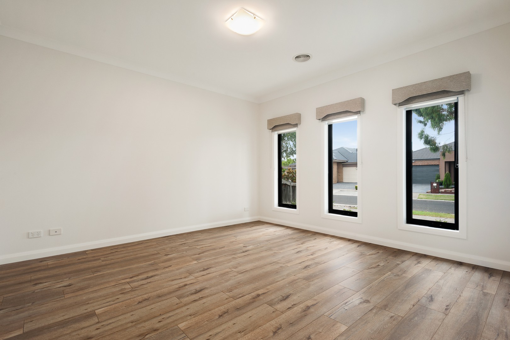 14 Coliban DriveMernda, VIC 3754  - Leased, Mernda - Thumbnail 4