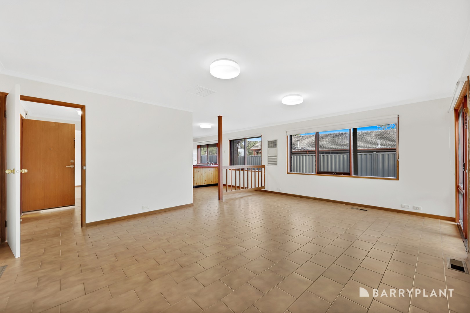 14 Coventry Crescent, Mill Park, VIC 3082, Mill Park - Thumbnail 4