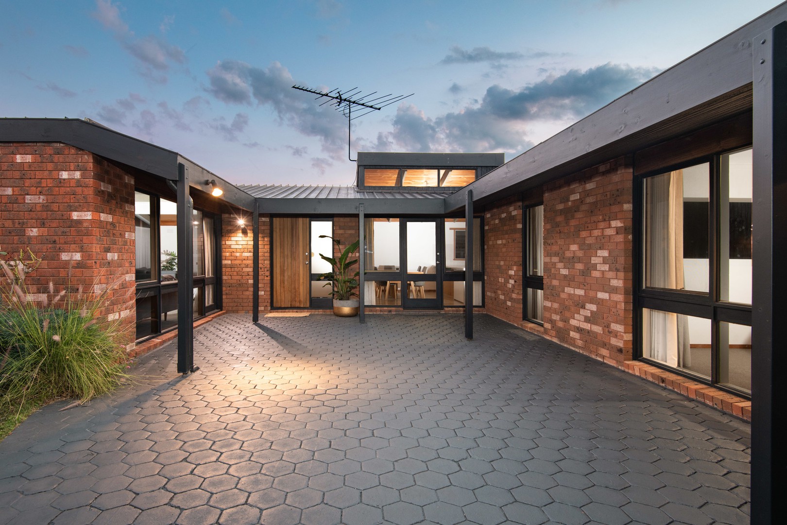14 Cranmere Avenue, Belmont, VIC 3216, Belmont - Thumbnail 2