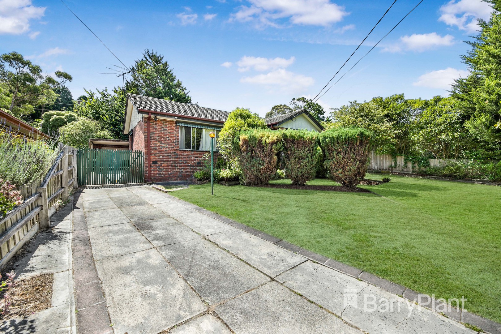 14 Croydondale Drive, Mooroolbark, VIC 3138, Mooroolbark - Thumbnail 2