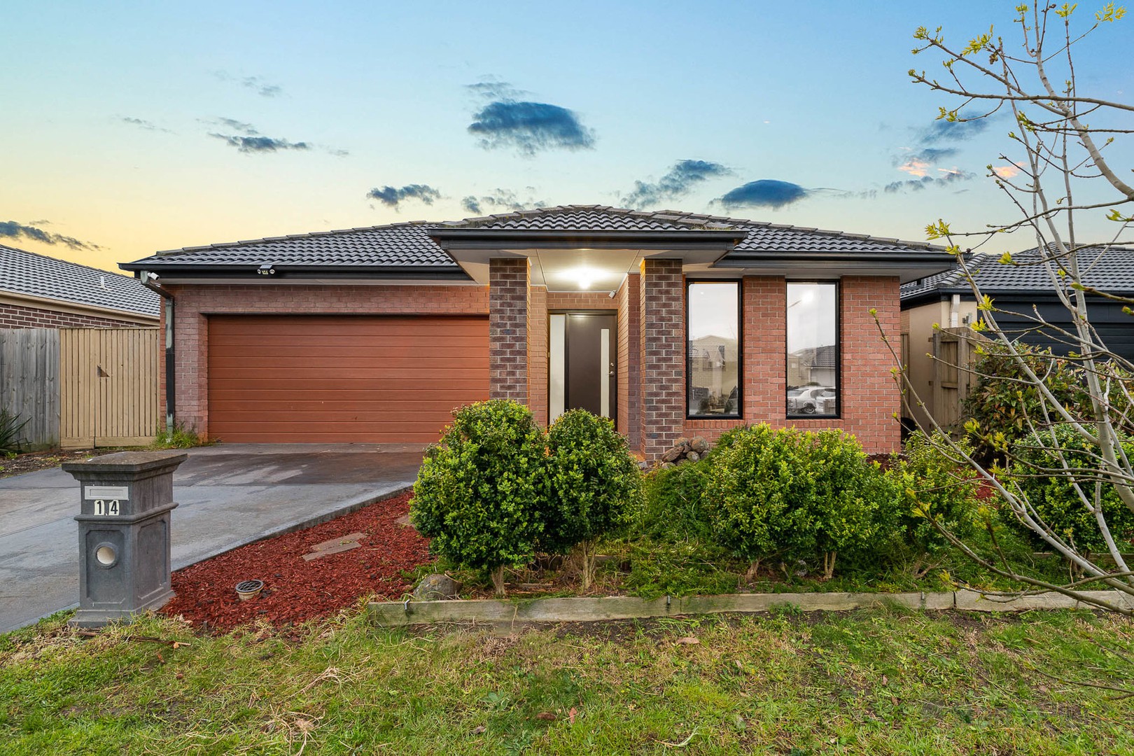 14 Currawong Crescent, Pakenham, VIC 3810, Pakenham - Thumbnail 2