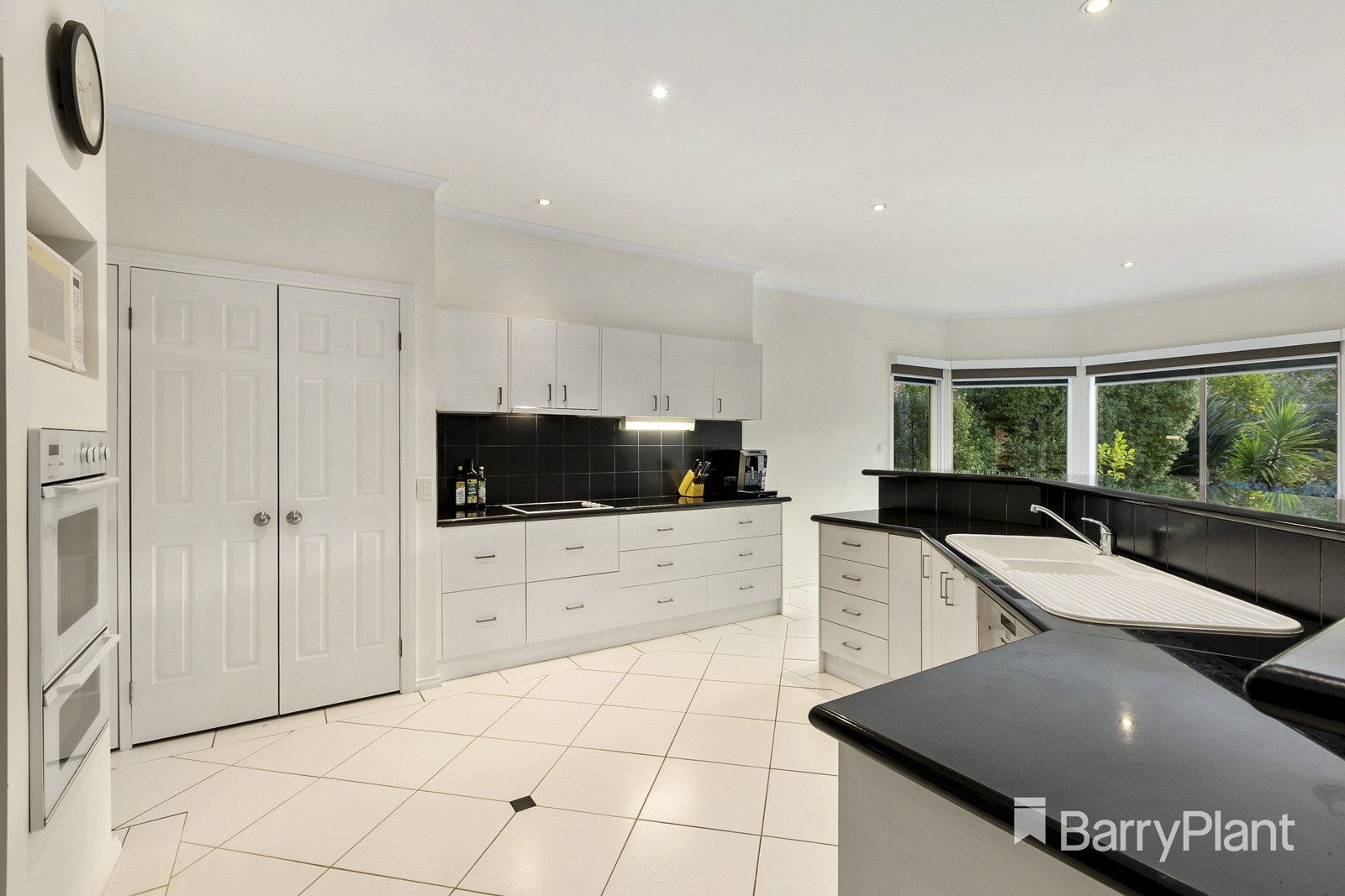 14 Currie Terrace, Glen Waverley, VIC 3150, Glen Waverley - Thumbnail 3