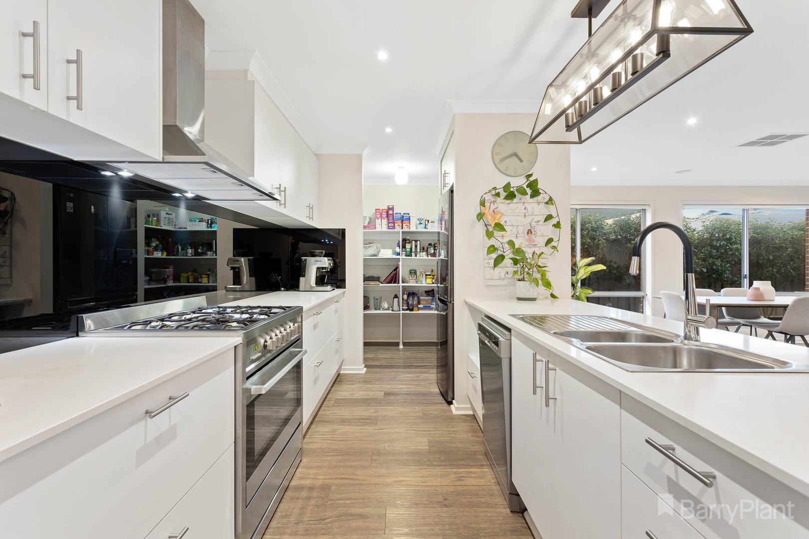 14 Cuttler Street, Pakenham, VIC 3810, Pakenham - Thumbnail 2
