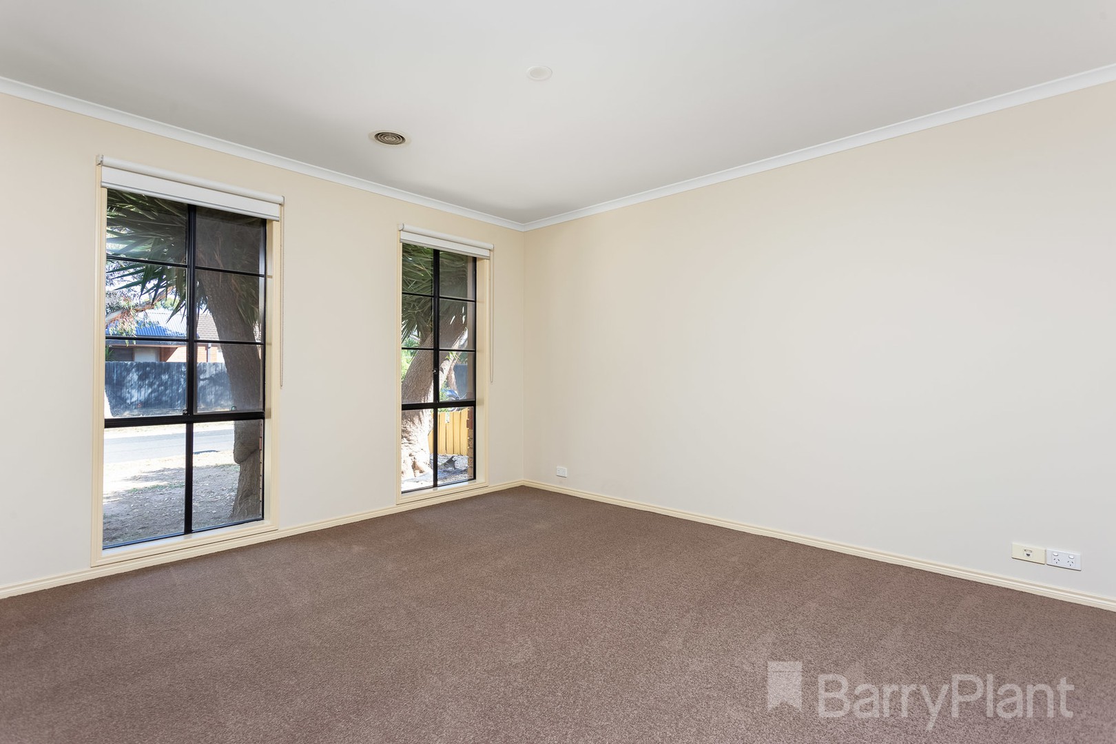 14 Dalmany Avenue, Point Cook, VIC 3030, Point Cook - Thumbnail 2