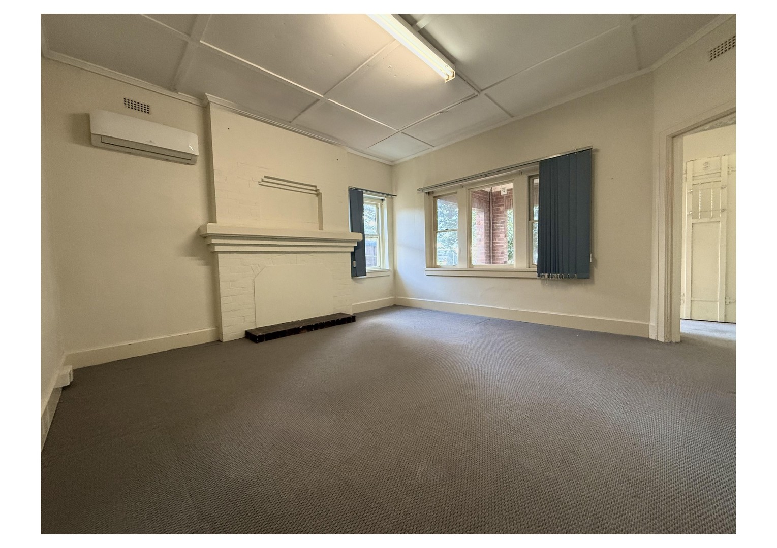 14 Davey Street, Frankston, VIC 3199 - Thumbnail 2 - 17/04/2025