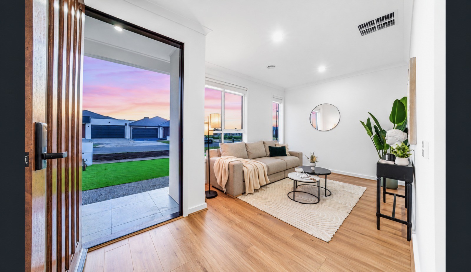 14 Deanside Drive, Deanside, VIC 3336 - Thumbnail 1 - 05/10/2026