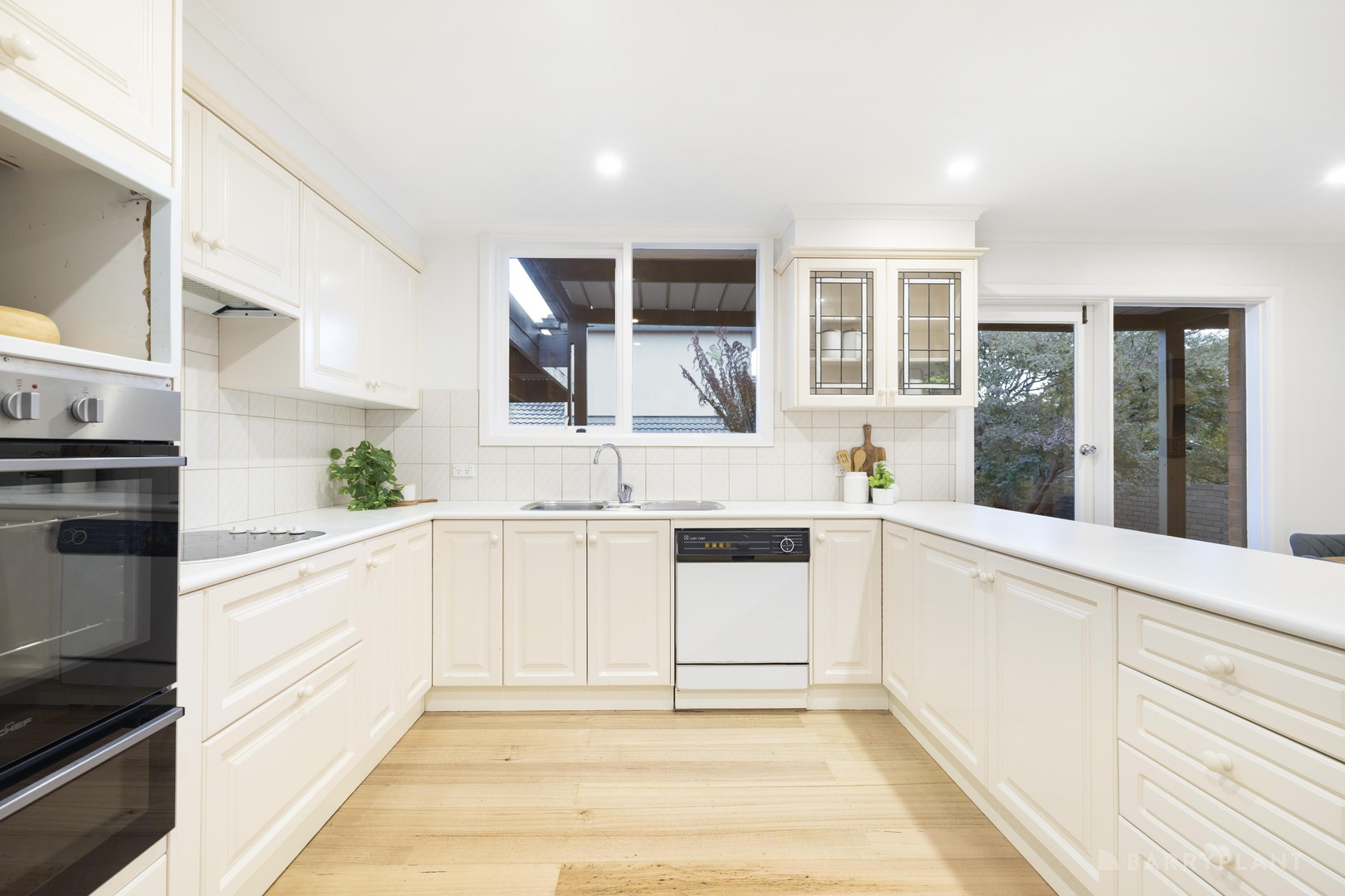 14 Duckett Street, Doncaster East, VIC 3109, Doncaster East - Thumbnail 3