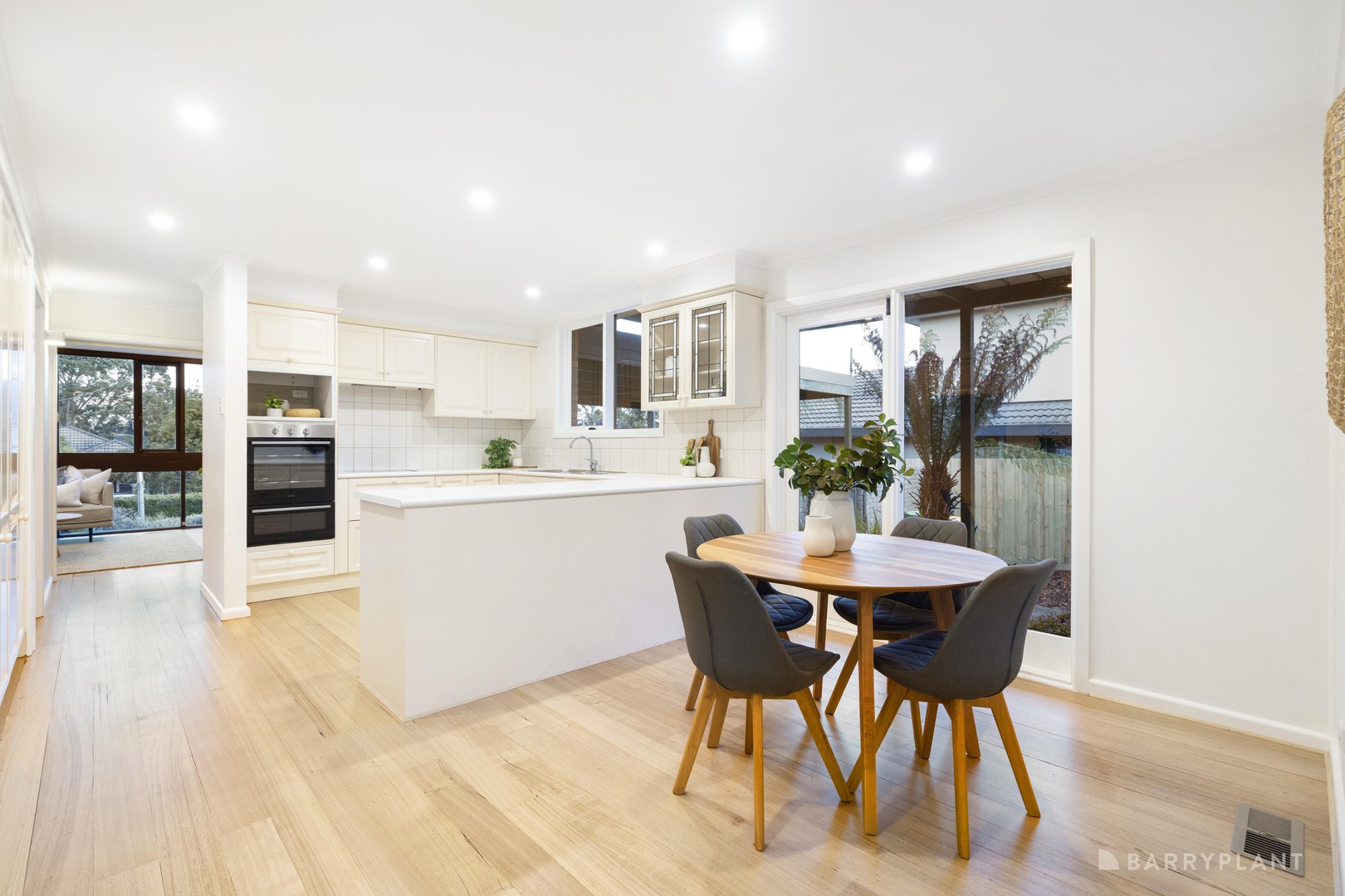 14 Duckett Street, Doncaster East, VIC 3109, Doncaster East - Thumbnail 4