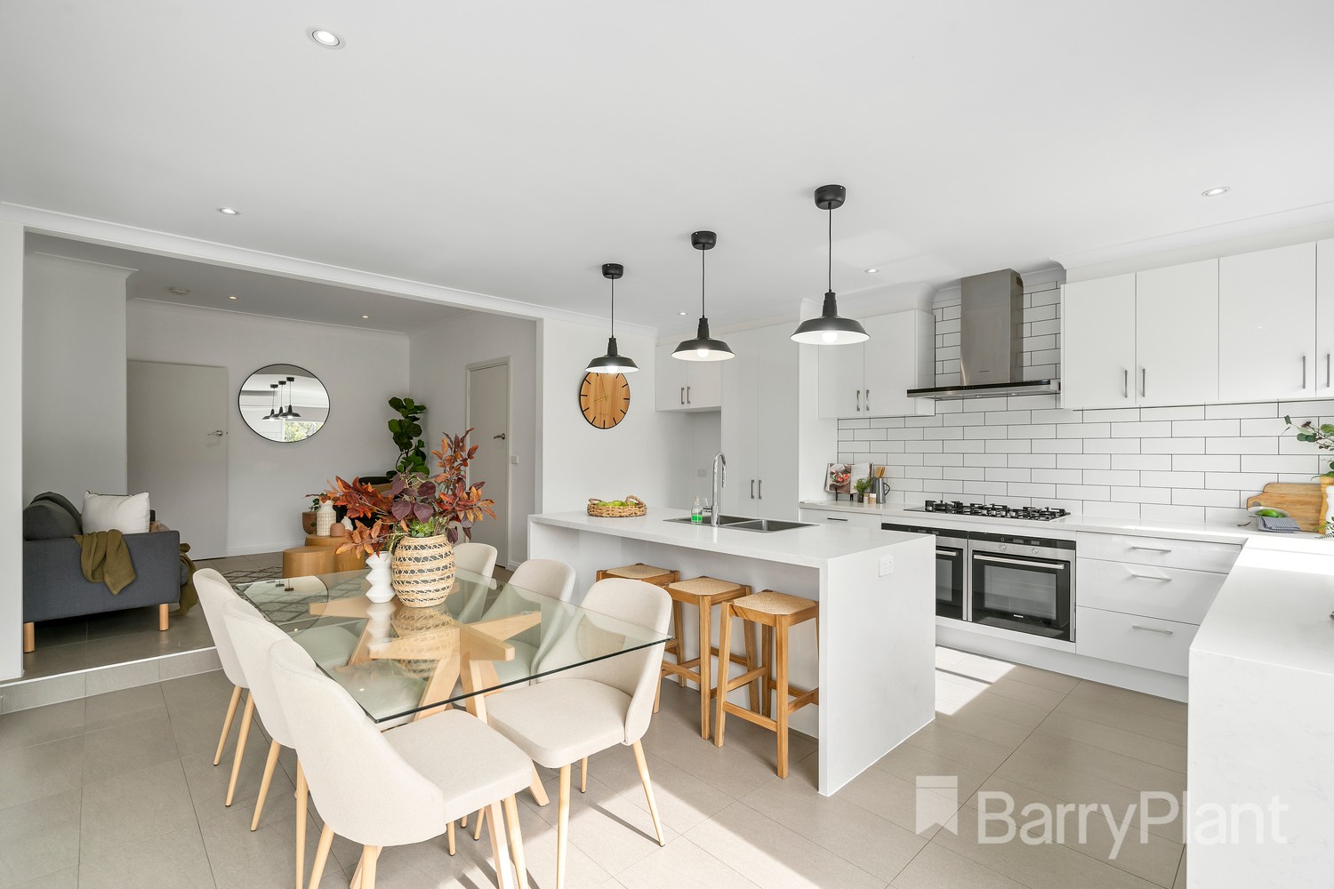 14 Dunbar Avenue, Sunshine, VIC 3020, Sunshine - Thumbnail 3