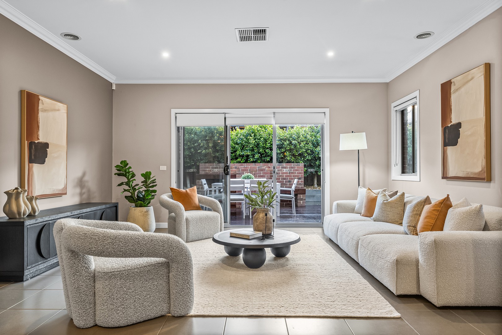 14 Duneira Grove, Caroline Springs, VIC 3023 - Thumbnail 2 - 09/07/2025
