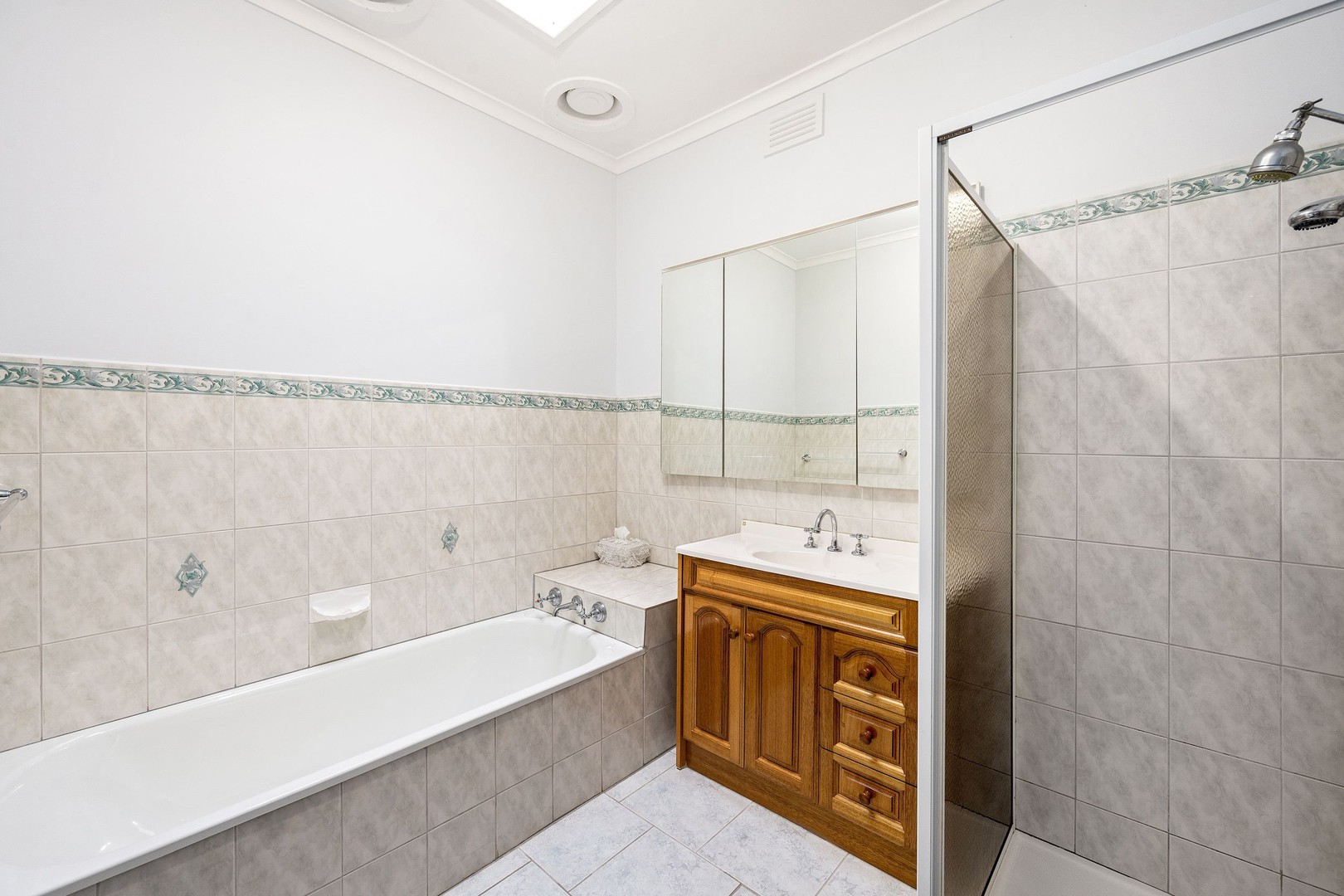 14 Elm Street, Airport West, VIC 3042, Airport West - Thumbnail 7