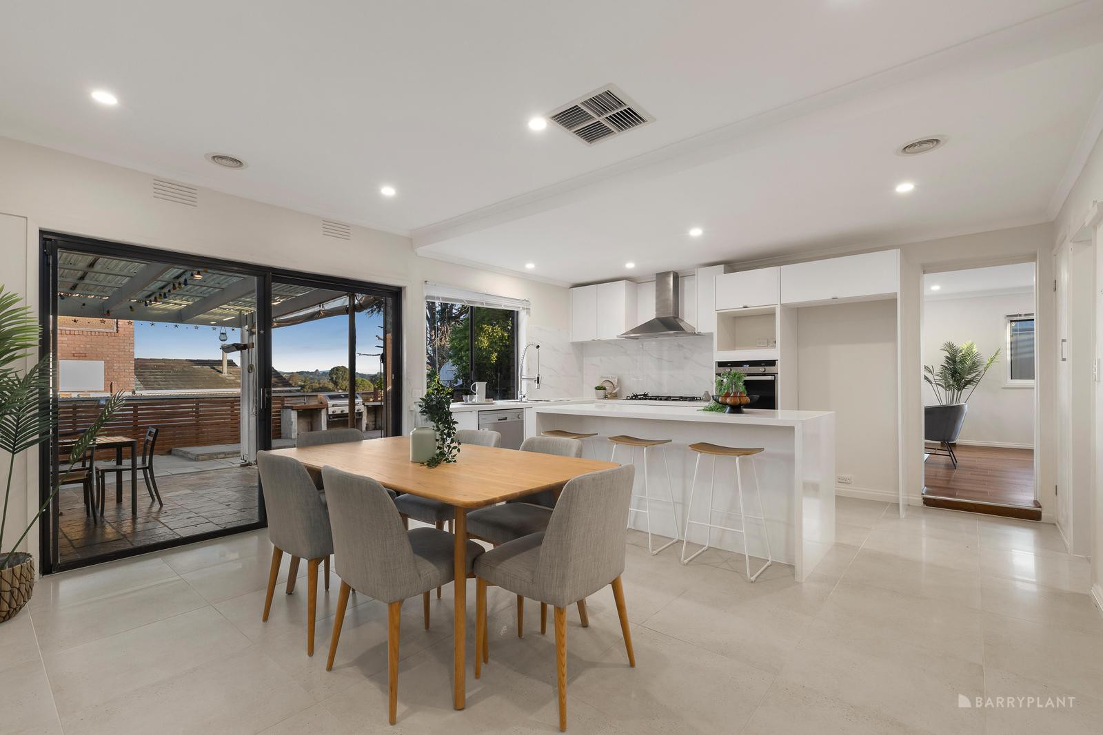 14 Fairbank Crescent, Templestowe Lower, VIC 3107, Templestowe Lower - Thumbnail 3