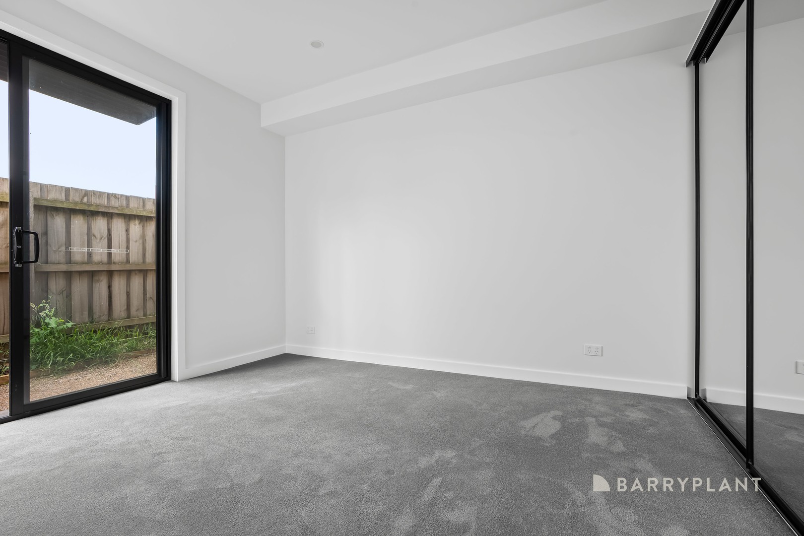 14 Flinders Street, Heidelberg Heights, VIC 3081 - Thumbnail 2 - 04/12/2025