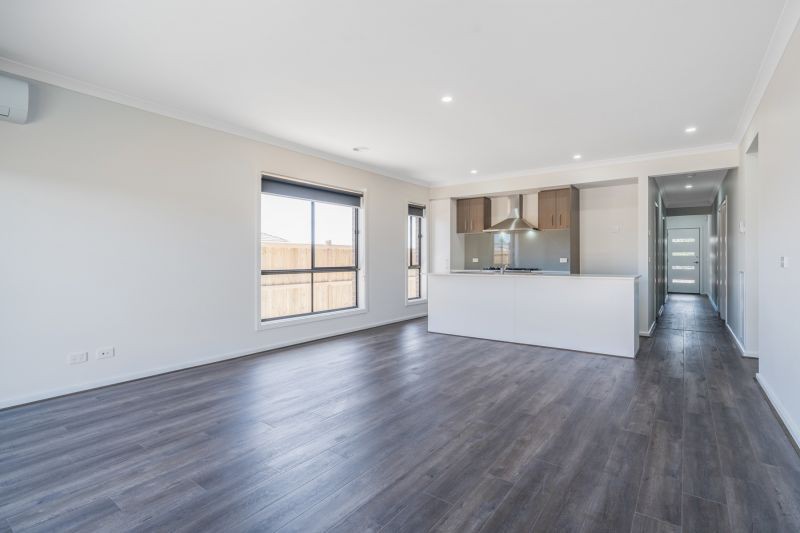 14 Forrest Green Dr, Armstrong Creek, VIC 3217 - Thumbnail 2 - 29/04/2025