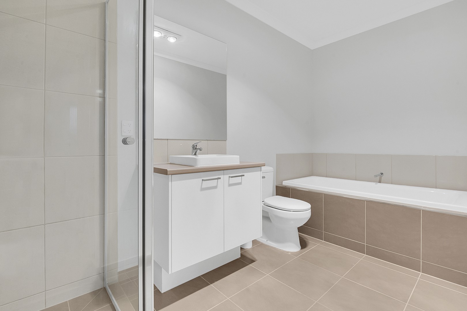 14 Ganges Road, Craigieburn, VIC 3064, Craigieburn - Thumbnail 2