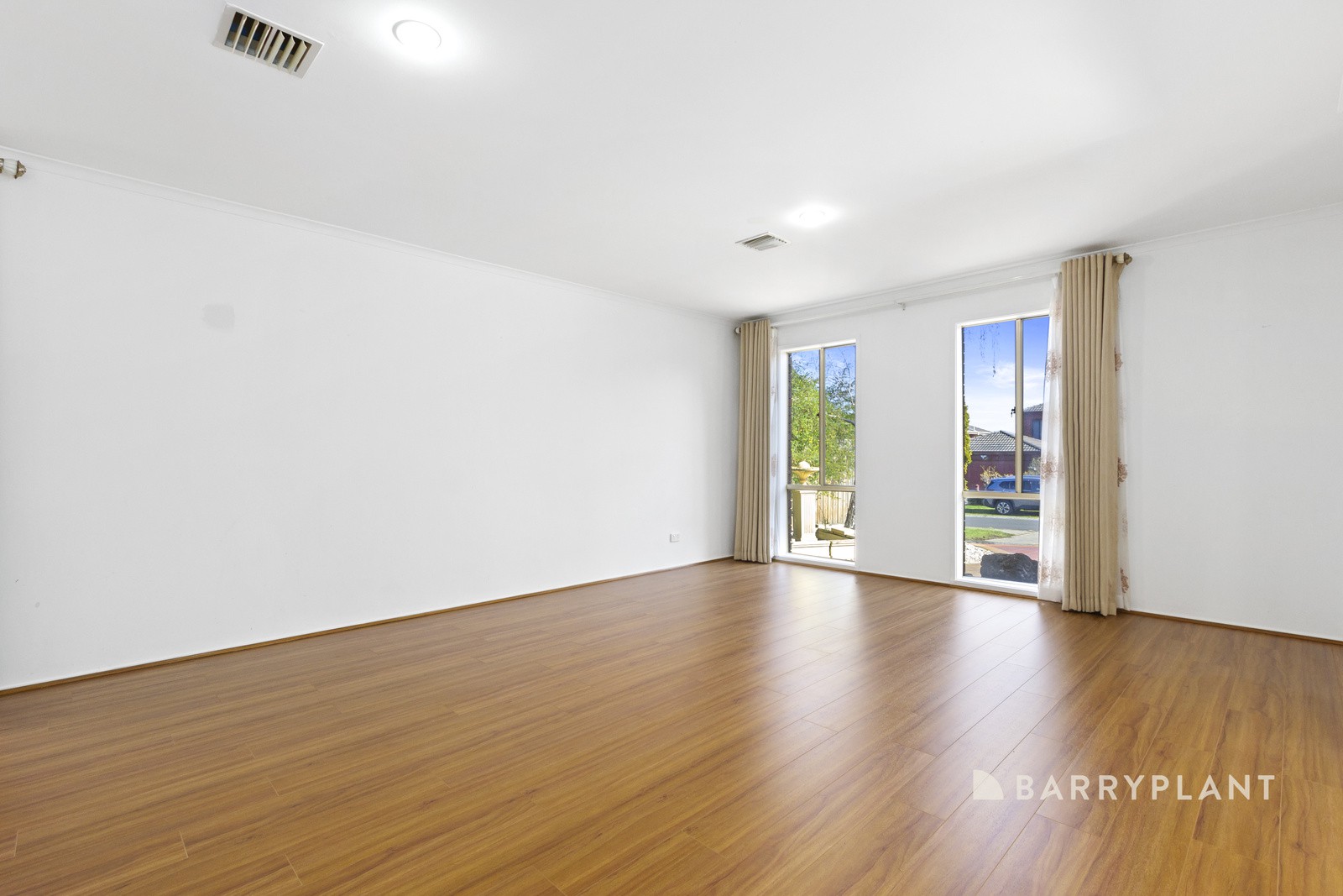 14 Garland Rise, Rowville, VIC 3178 - Thumbnail 2 - 04/08/2025