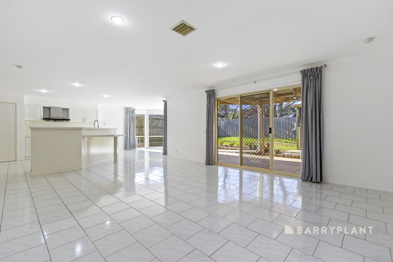 14 Garland Rise, Rowville, VIC 3178, Rowville - Thumbnail 5
