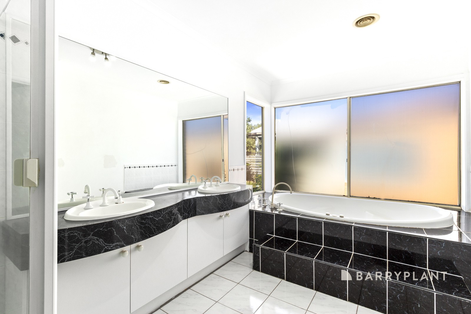 14 Garland Rise, Rowville, VIC 3178, Rowville - Thumbnail 8