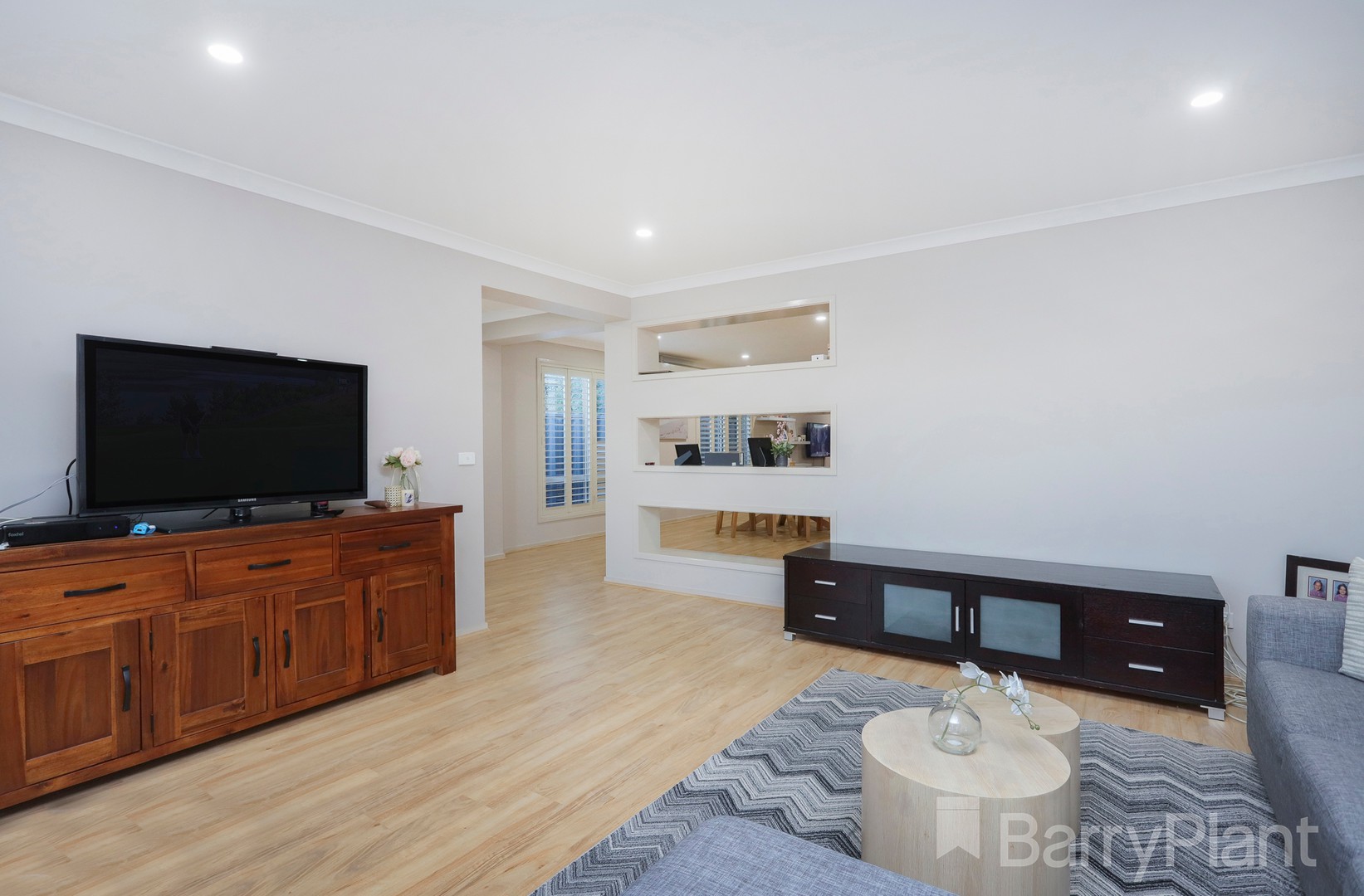 14 Gippsland Way, Craigieburn, VIC 3064, Craigieburn - Thumbnail 3