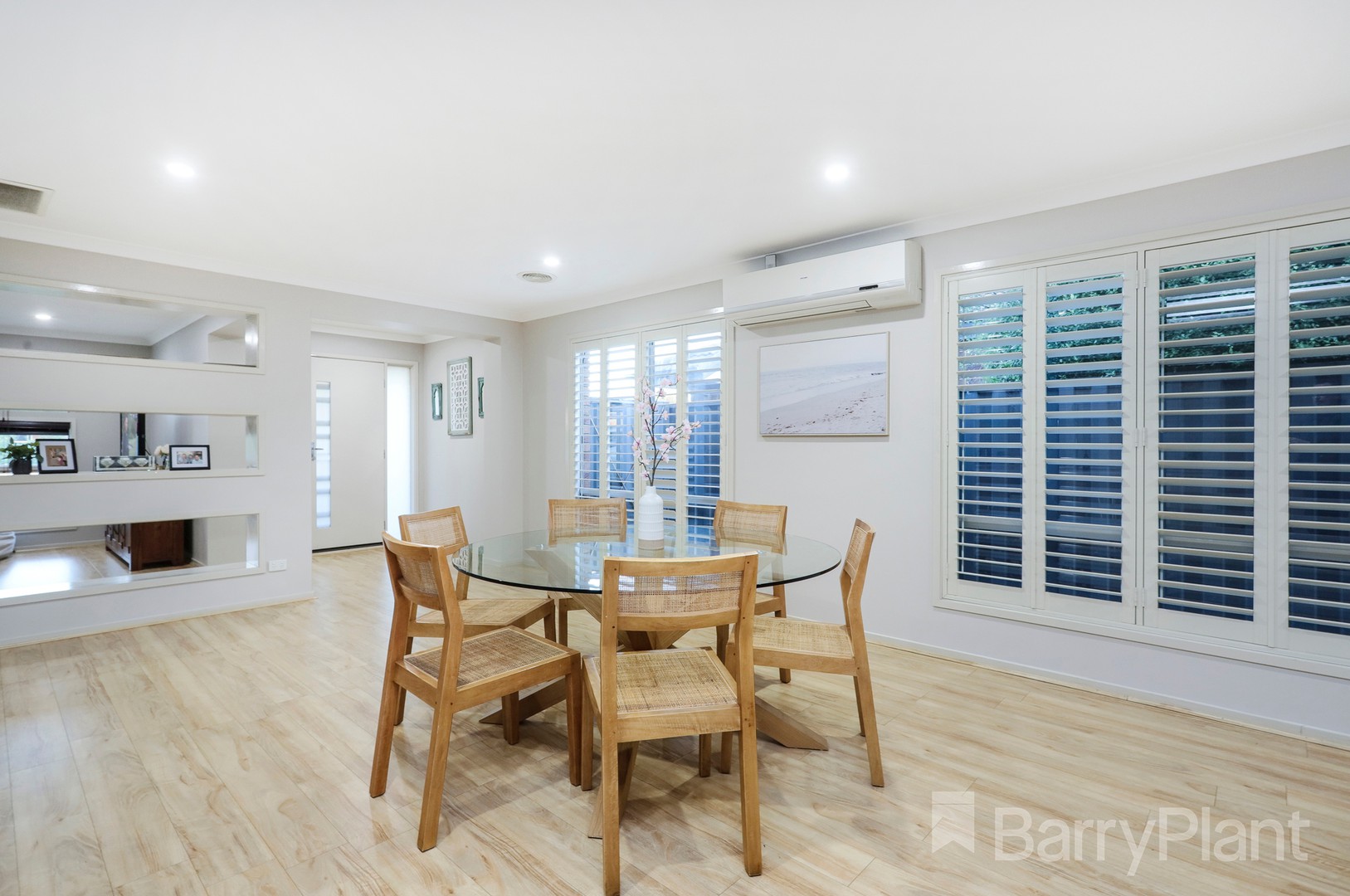 14 Gippsland Way, Craigieburn, VIC 3064, Craigieburn - Thumbnail 4