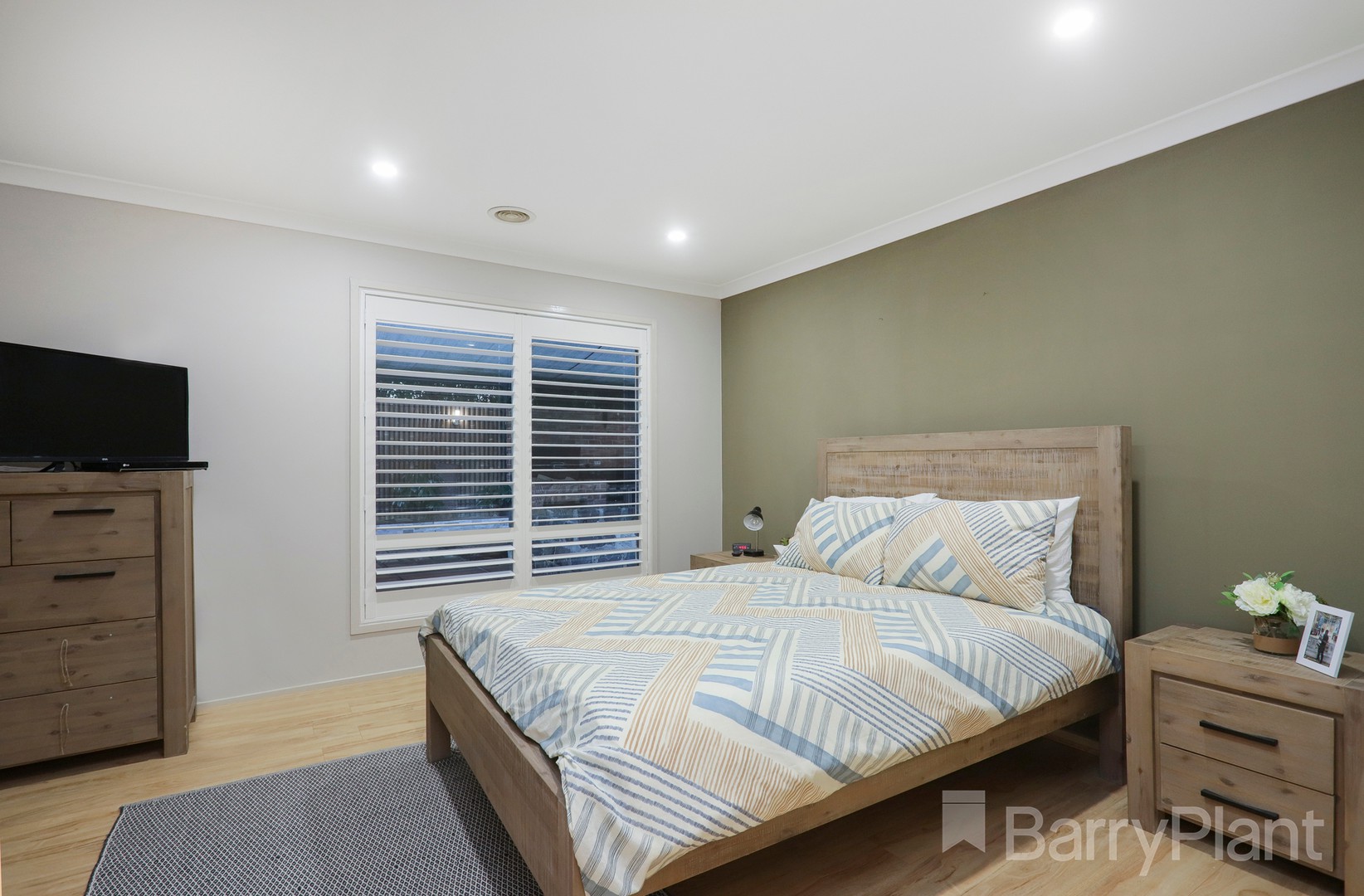 14 Gippsland Way, Craigieburn, VIC 3064, Craigieburn - Thumbnail 8